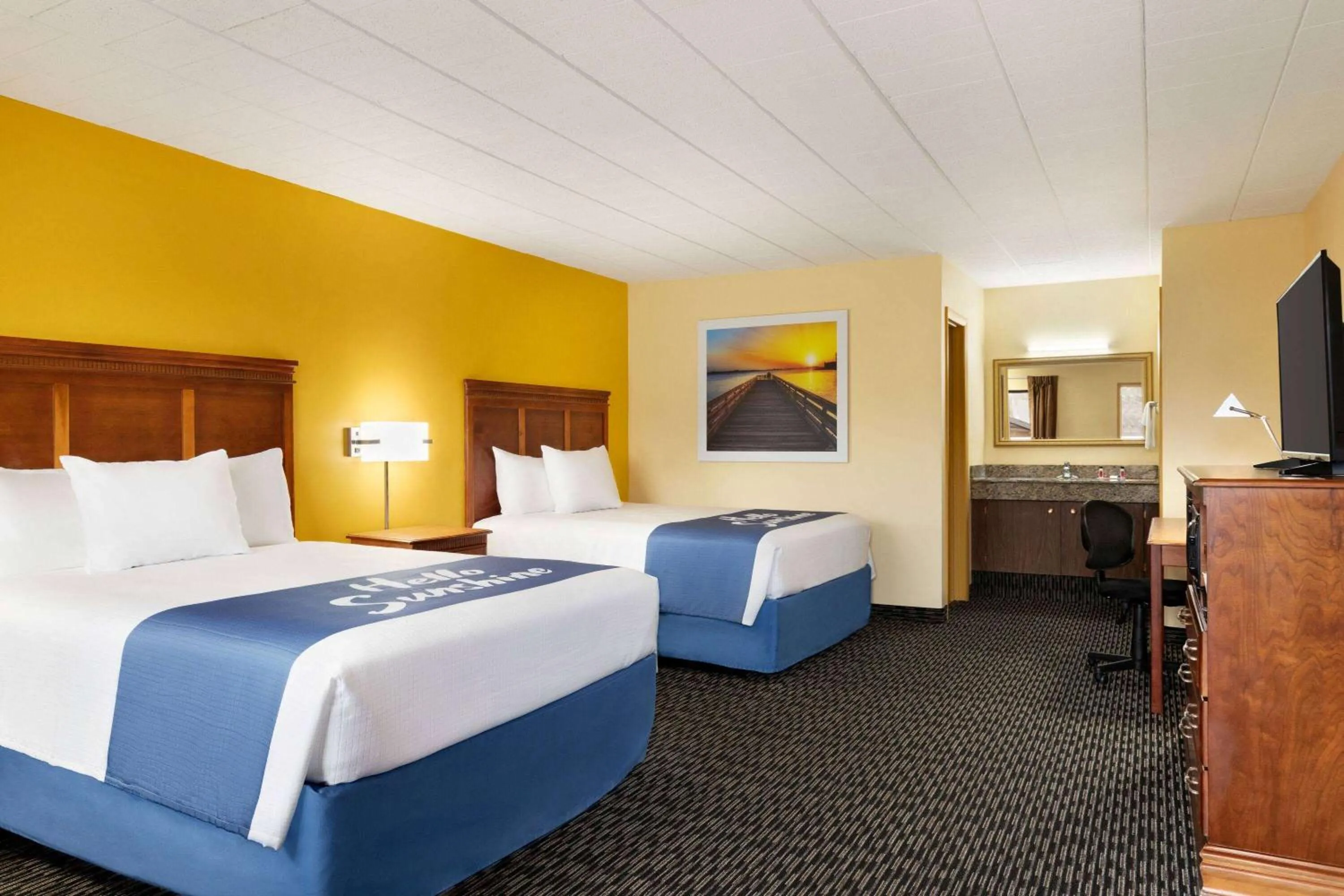Photo of the whole room in Days Inn by Wyndham Oak Ridge Knoxville