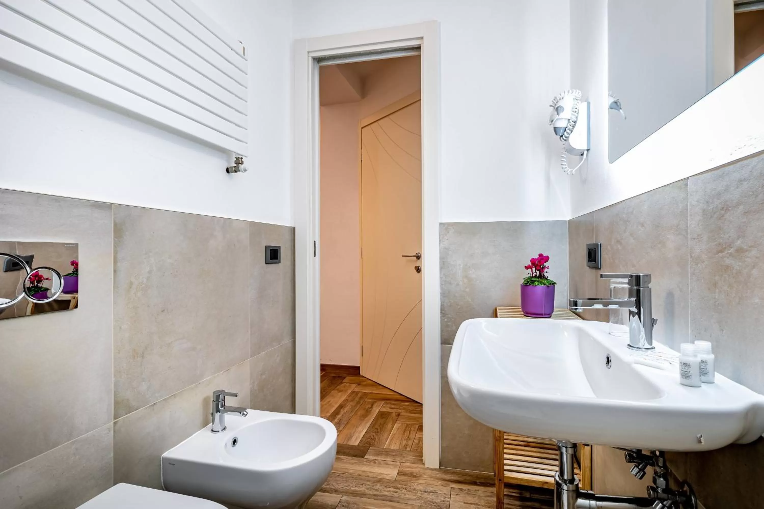 Shower in B&B Lorenzo de' Medici