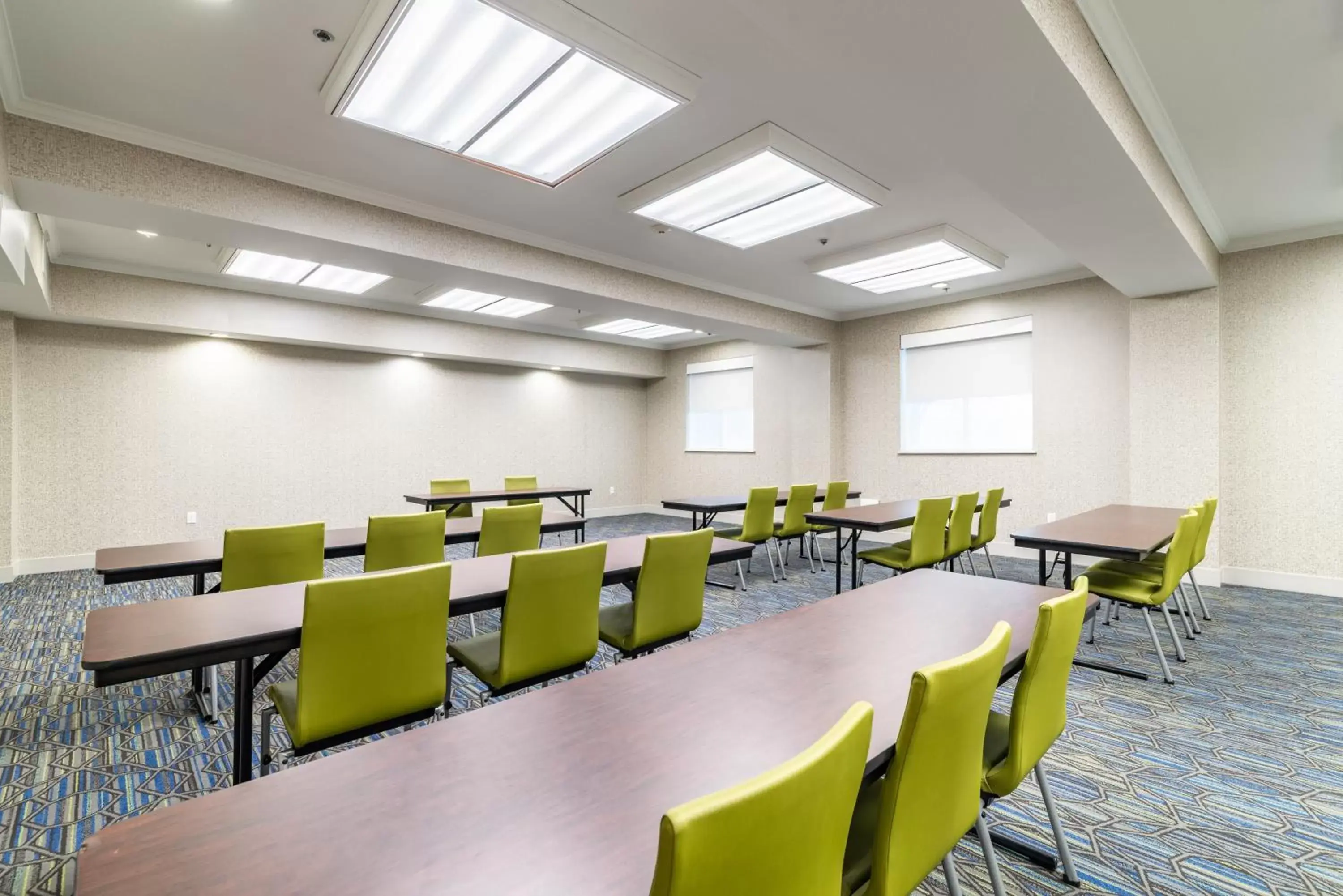 Meeting/conference room in Holiday Inn Express & Suites Fort Worth - Fossil Creek, an IHG Hotel