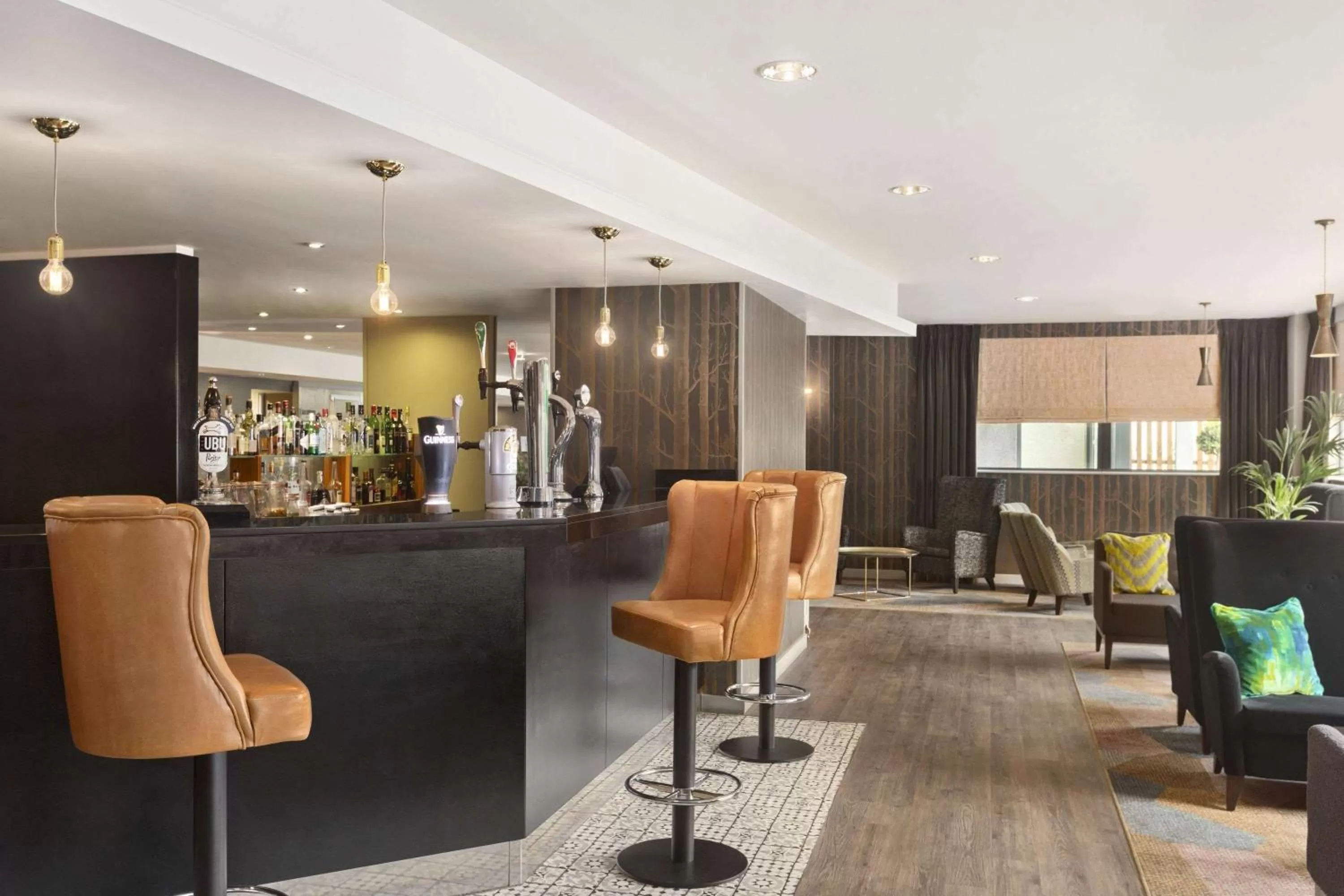 Lounge or bar in Ramada Hotel & Suites by Wyndham Coventry