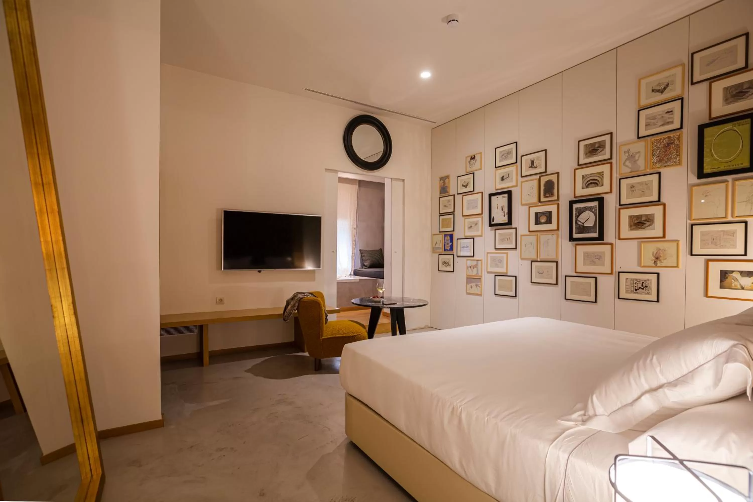 Photo of the whole room, Bed in Hotel Margot House Barcelona