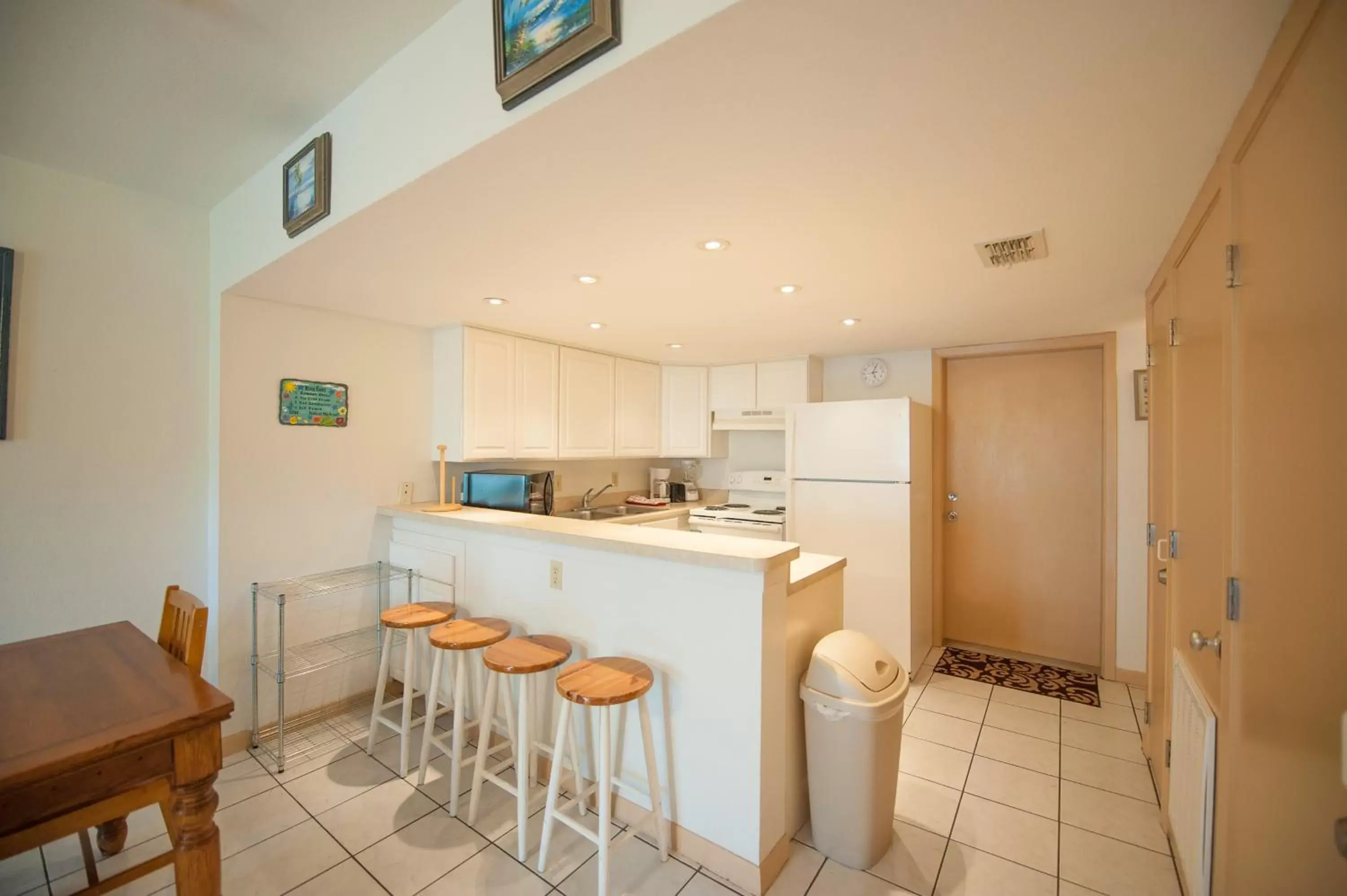 Photo of the whole room, Kitchen/Kitchenette in South Padre Island Beach Rentals