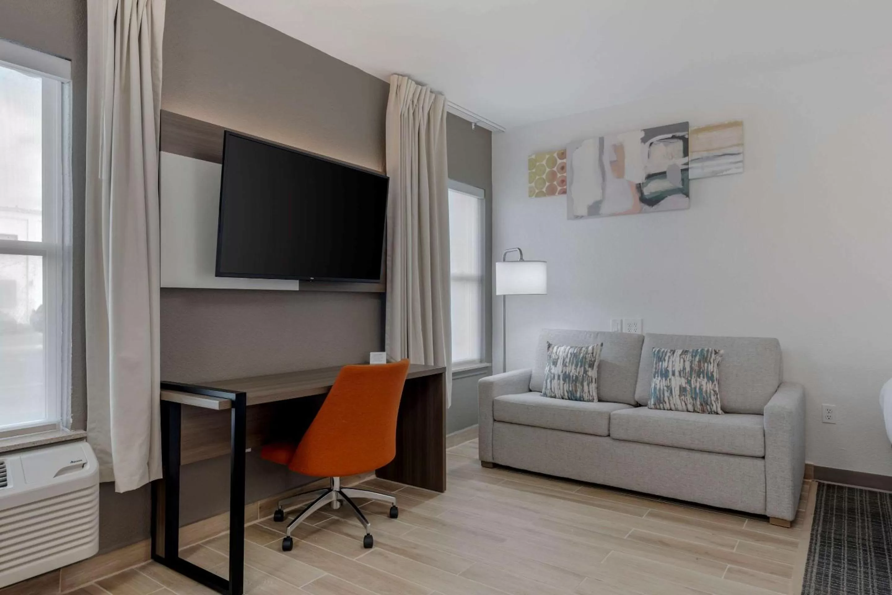 Seating area in Comfort Inn