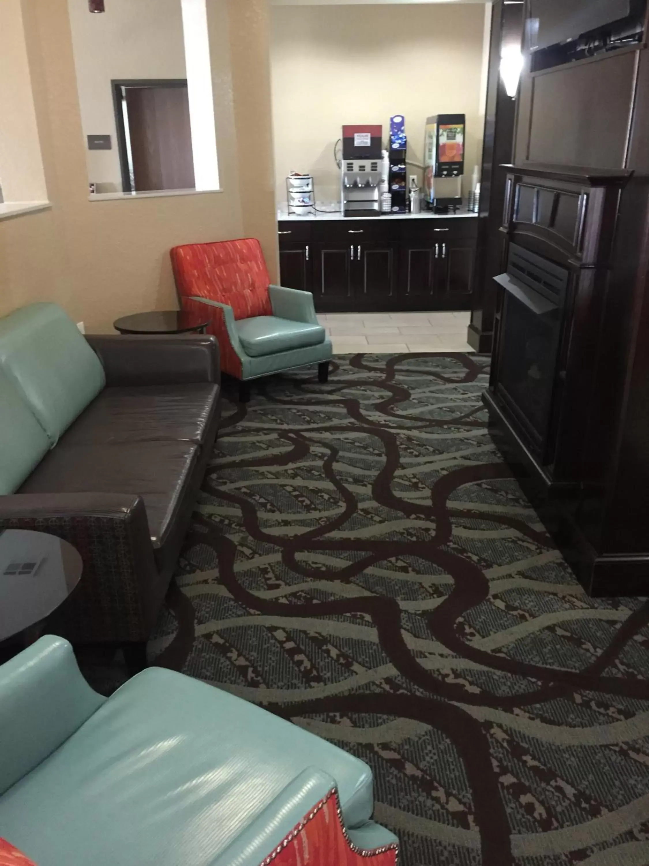 Lounge or bar, Seating Area in Comfort Inn & Suites, White Settlement-Fort Worth West, TX