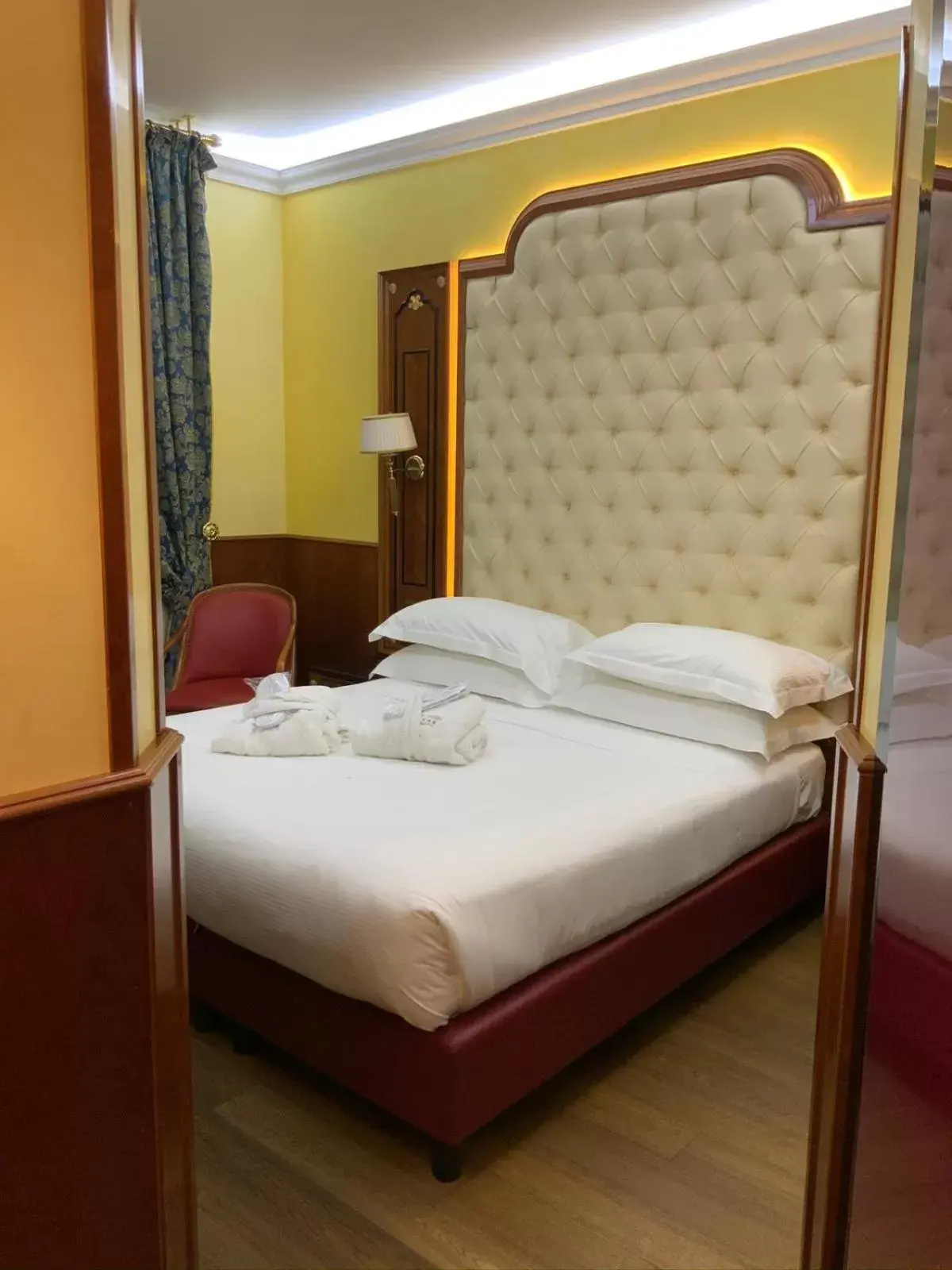 Photo of the whole room, Bed in Hotel Vittoria