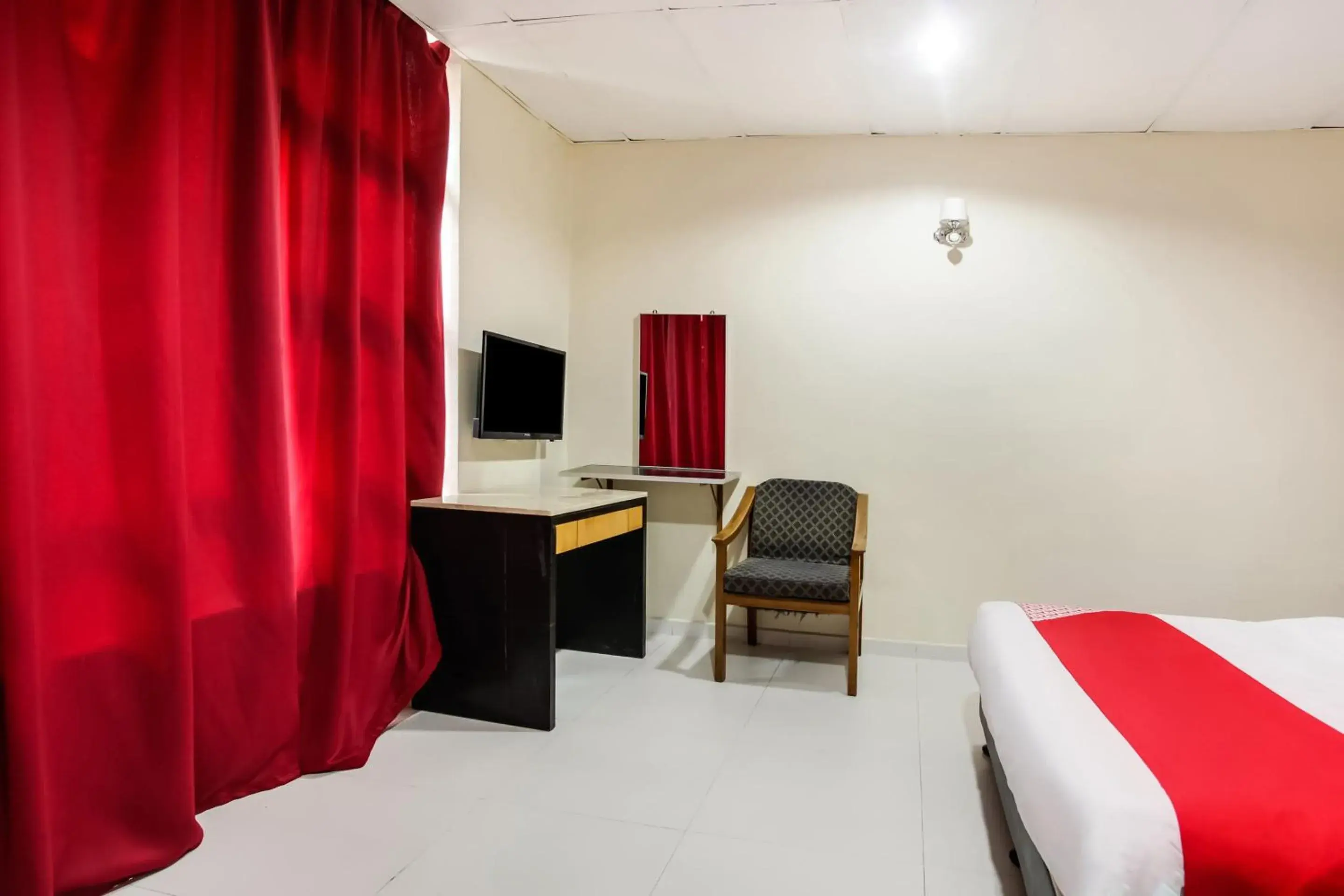 Bedroom, Seating Area in Super OYO 89427 Kavanas Hotel Taiping
