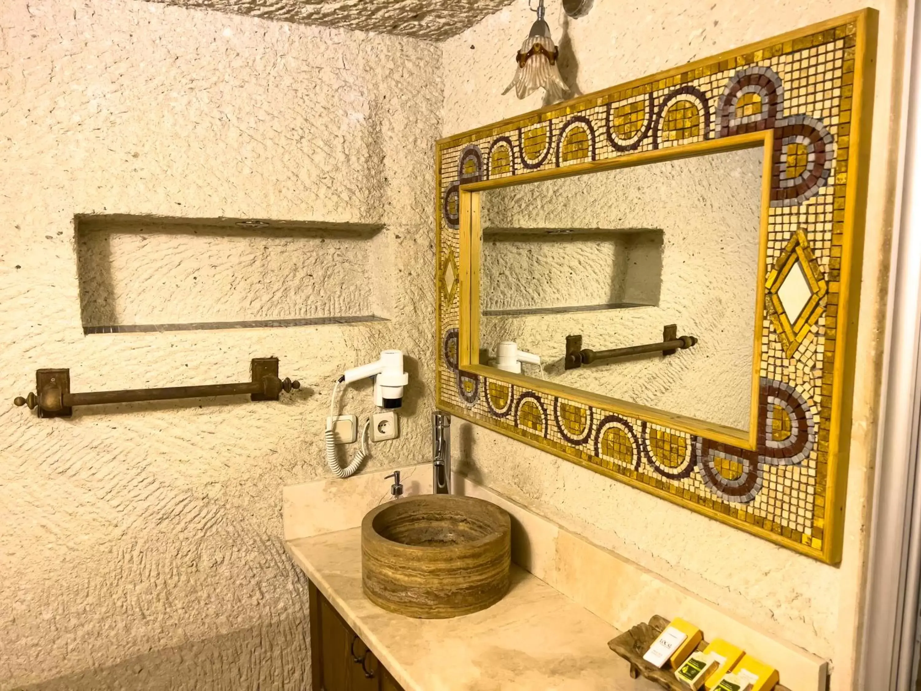 Bathroom in Local Cave House Hotel