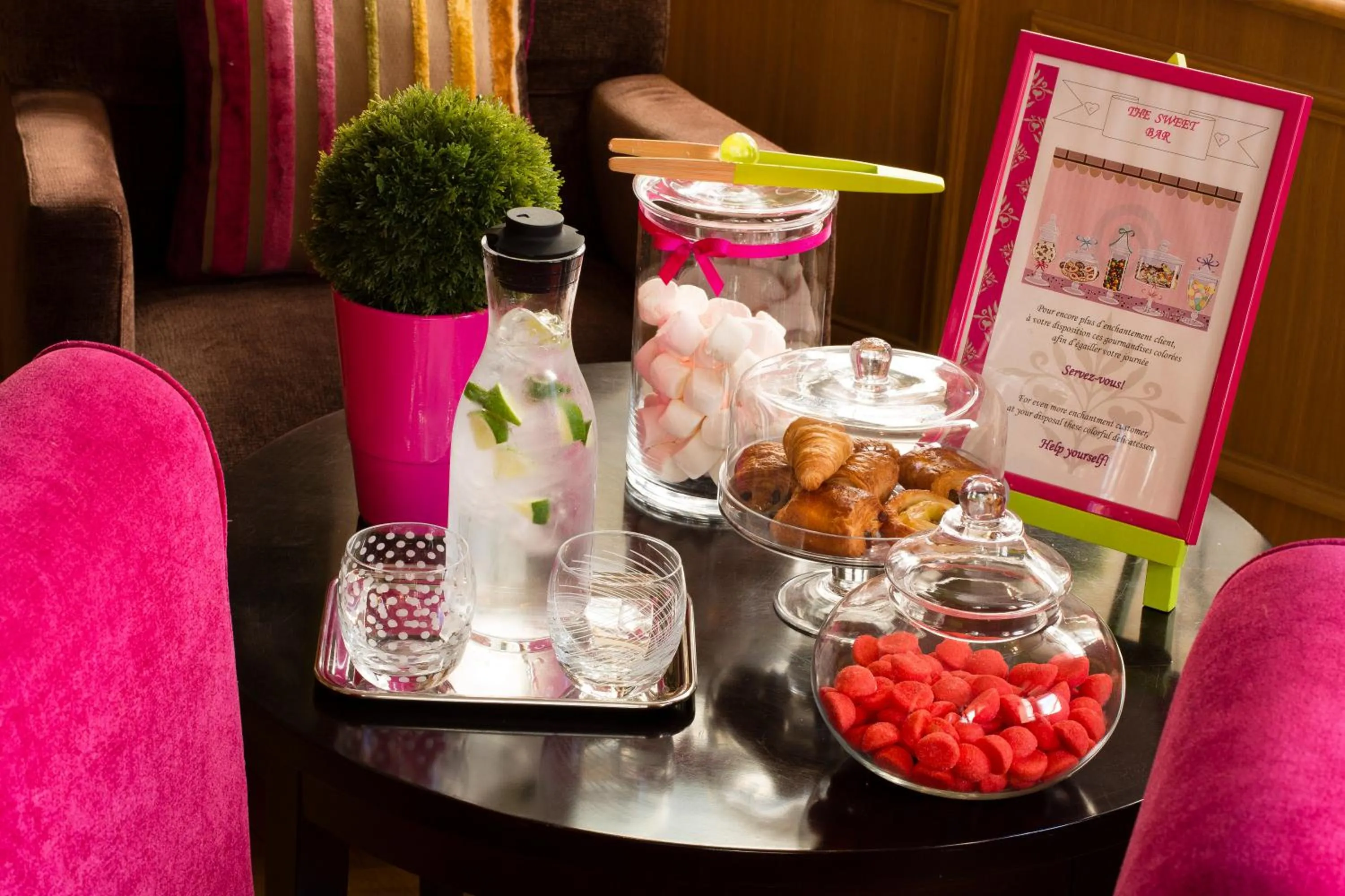 Lobby or reception in Hôtel Cordelia Opéra-Madeleine