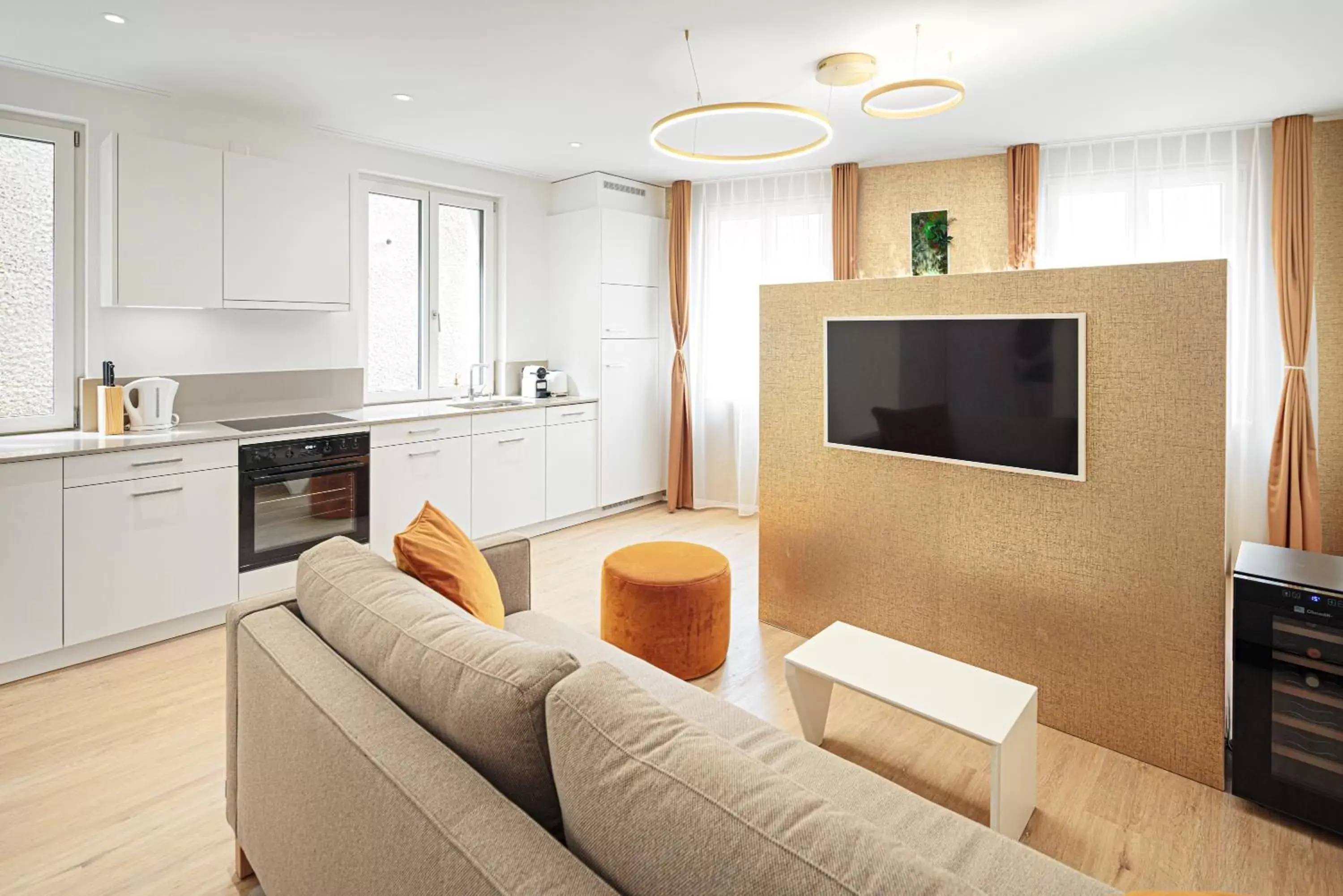 TV and multimedia, Seating Area in EH Apartments Merkur