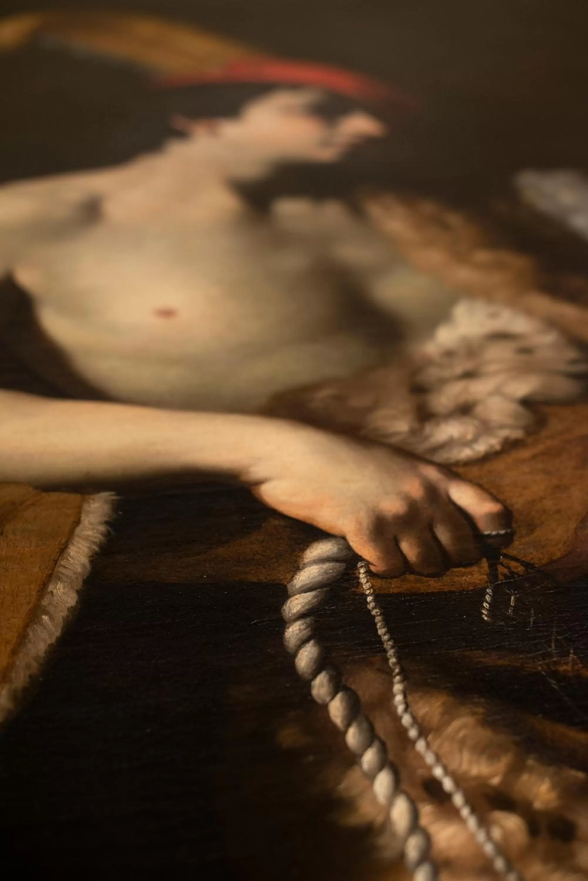 Decorative detail in Gran Suite Piazza Maggiore - T&T communications