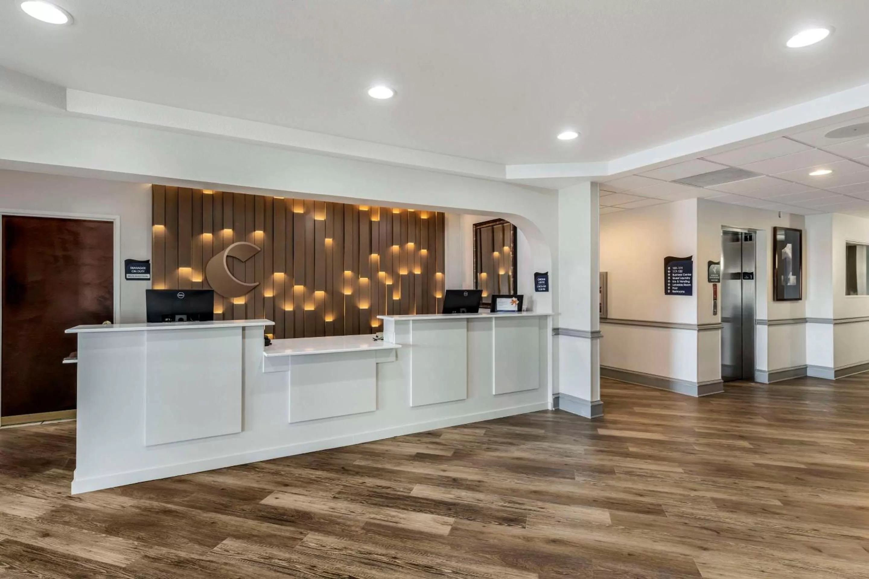 Lobby or reception in Comfort Inn & Suites