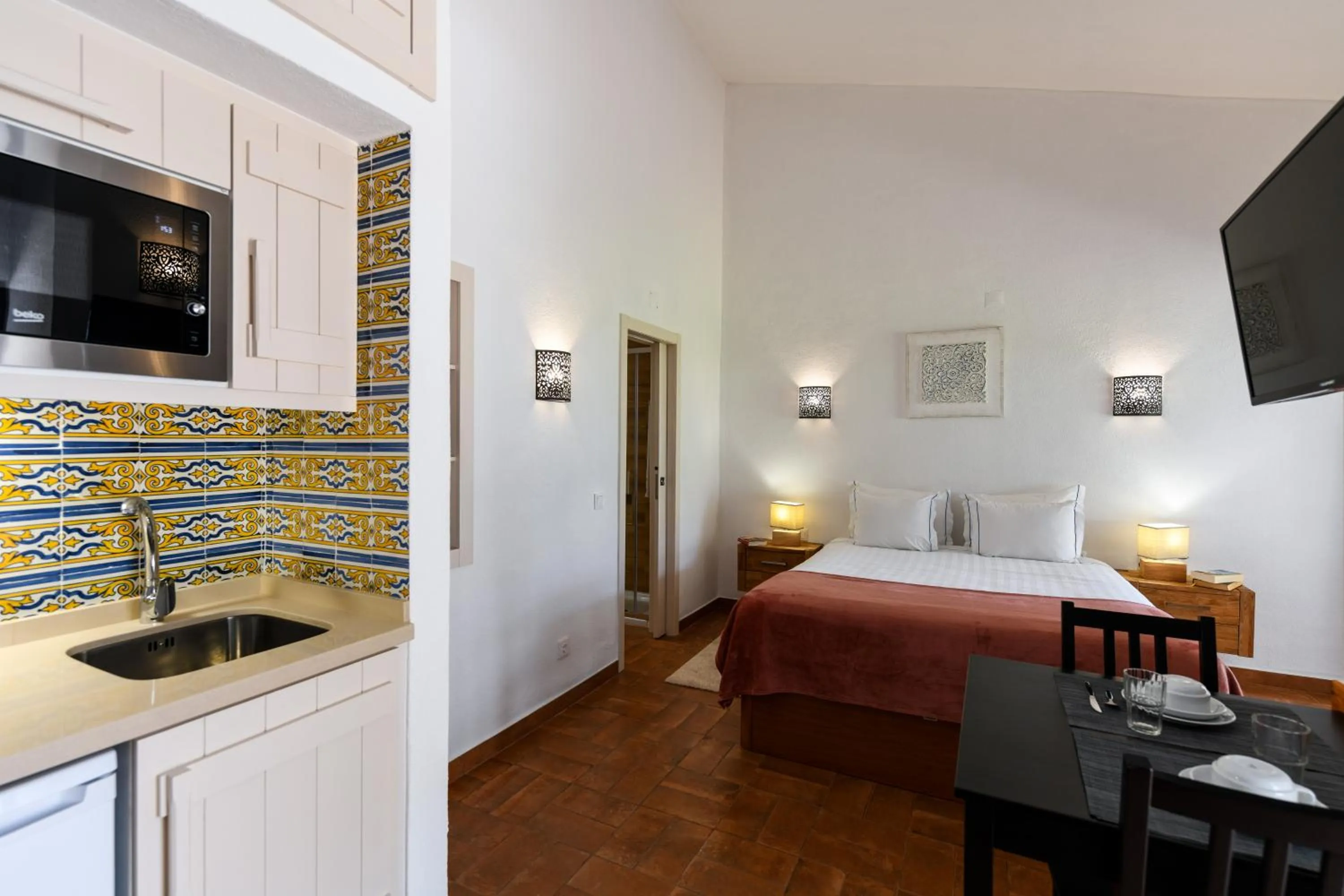 Kitchen or kitchenette, Bed in Pedras Da Rainha