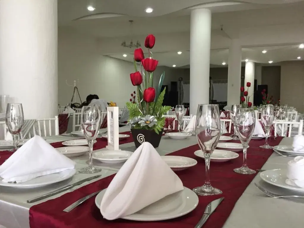 Restaurant/Places to Eat in Chiapas Hotel Express