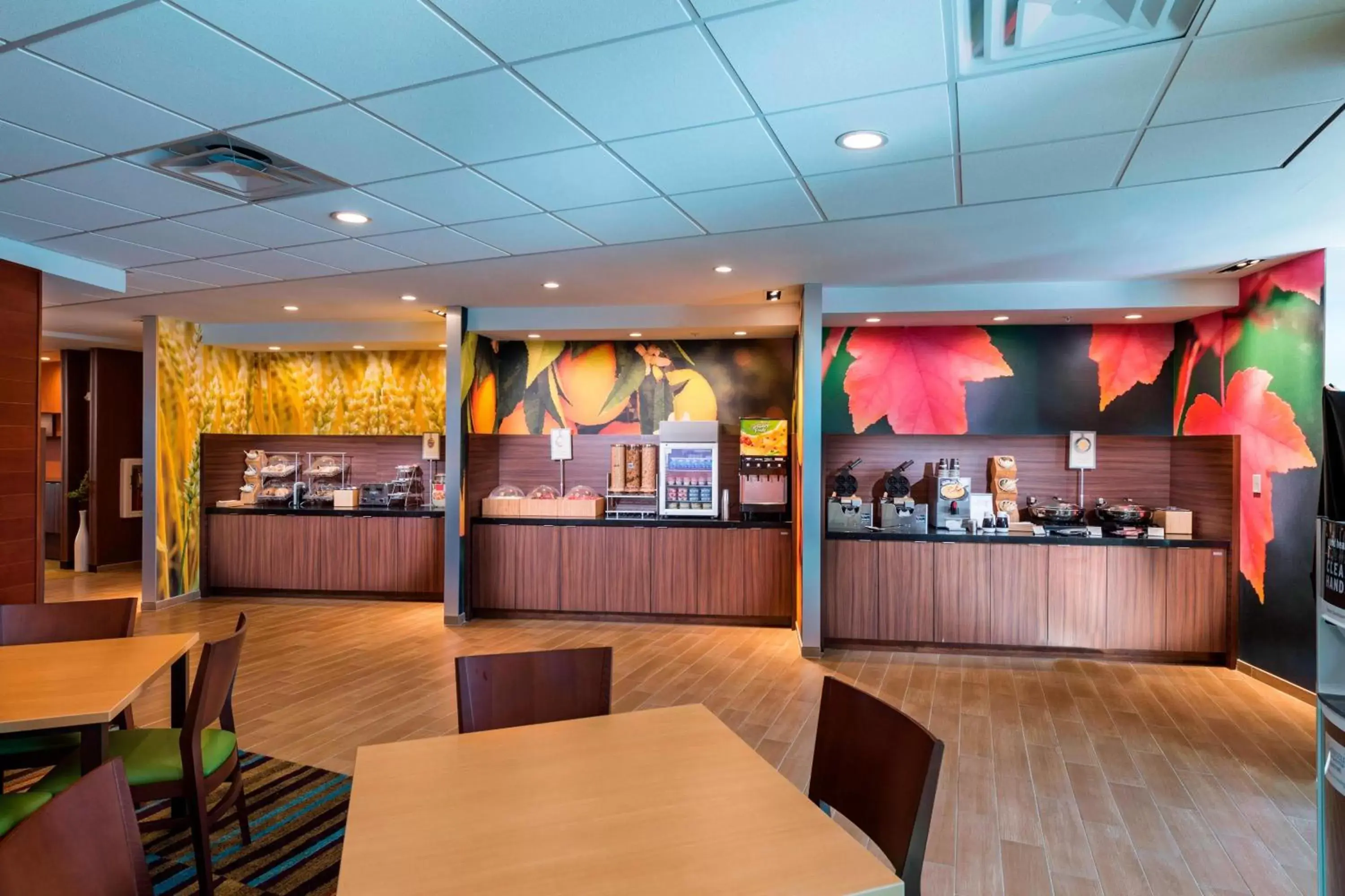 Breakfast, Restaurant/Places to Eat in Fairfield Inn & Suites by Marriott Dallas Waxahachie