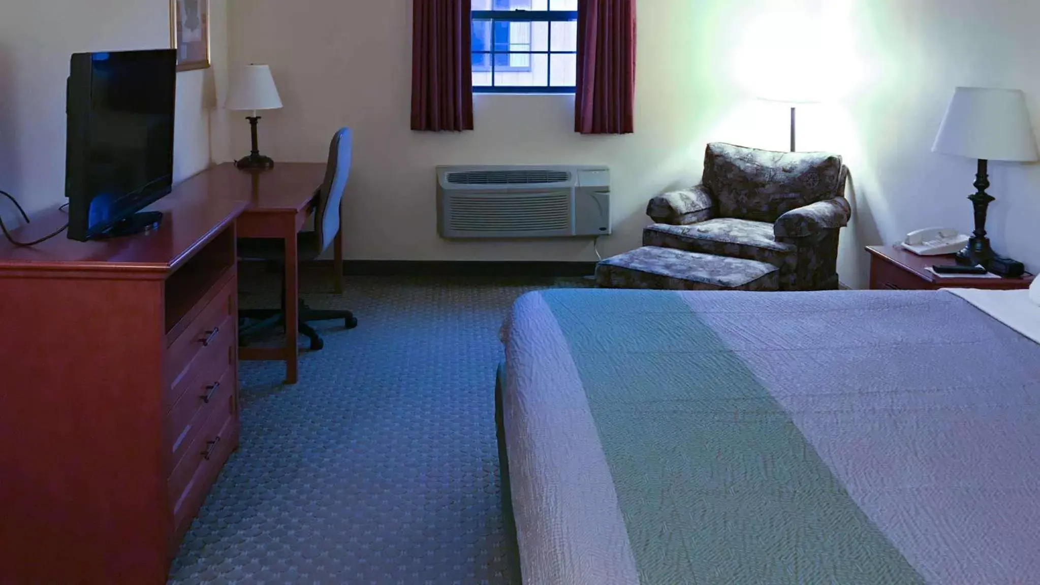 Bedroom in Motel 6-Bloomsburg, PA