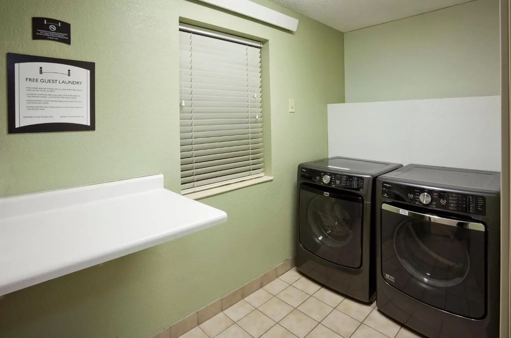 Other, Kitchen/Kitchenette in Candlewood Suites Eagan - Mall of America Area, an IHG Hotel