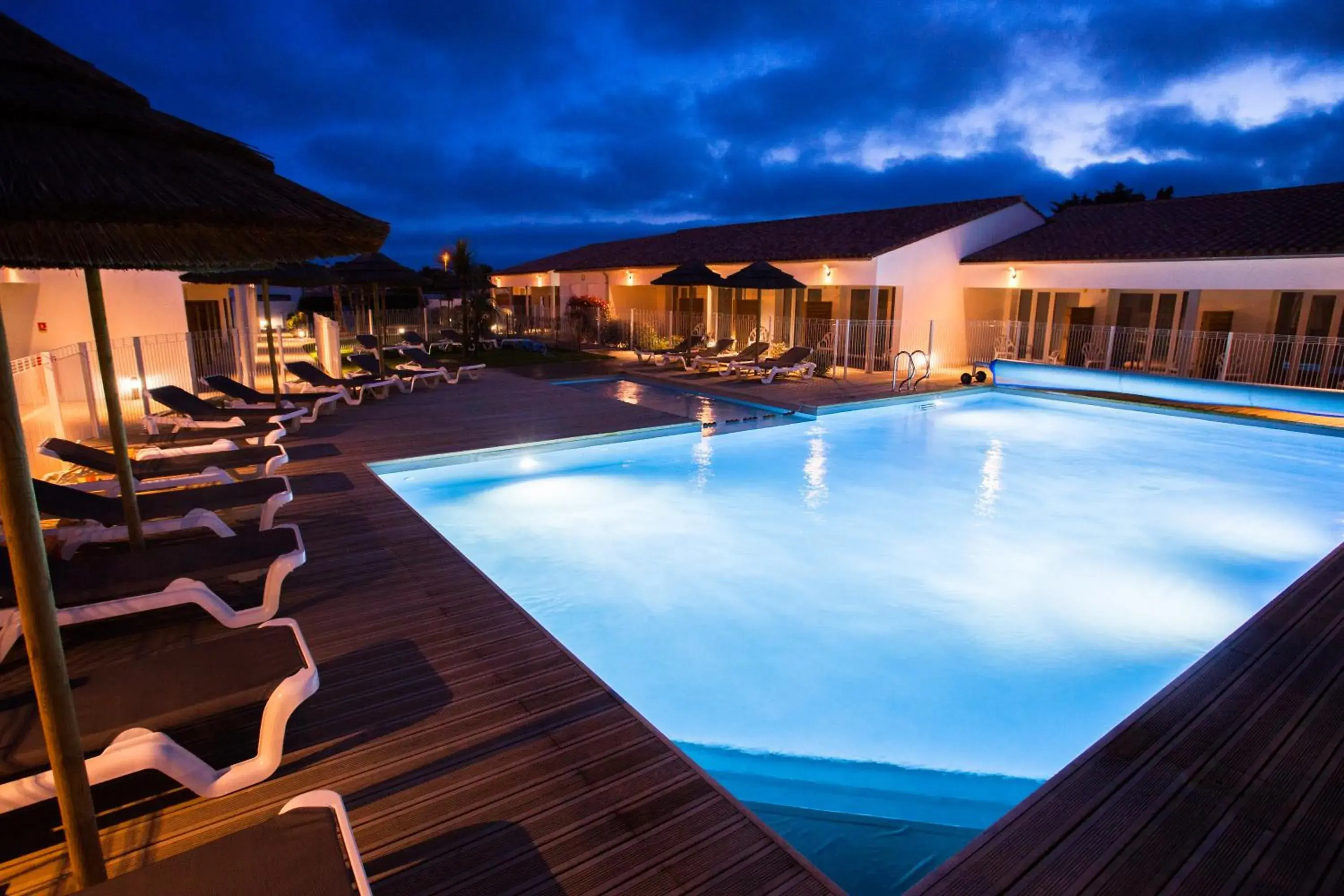 Swimming Pool in Hotel de Re, The Originals Boutique