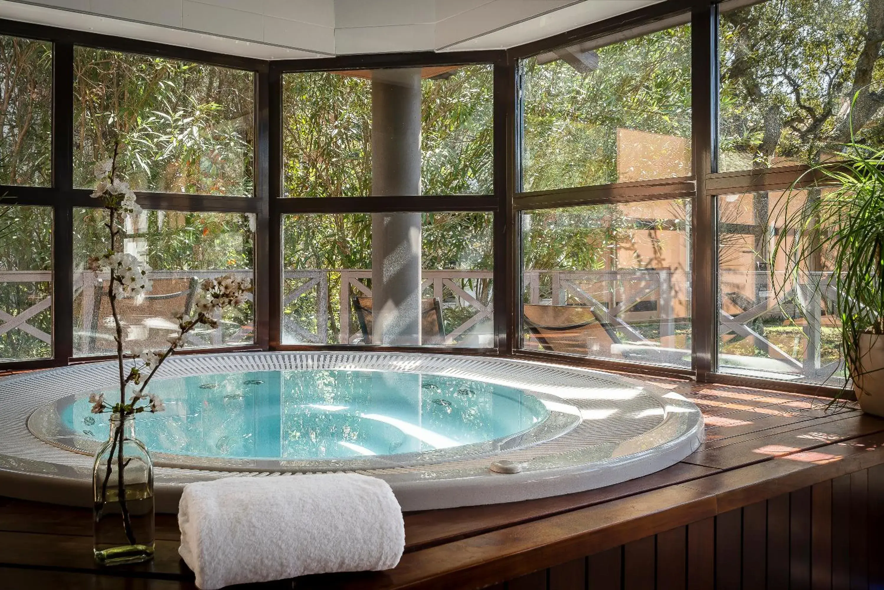 Spa and wellness centre/facilities, Swimming Pool in Golf Hôtel de Valescure & Spa NUXE