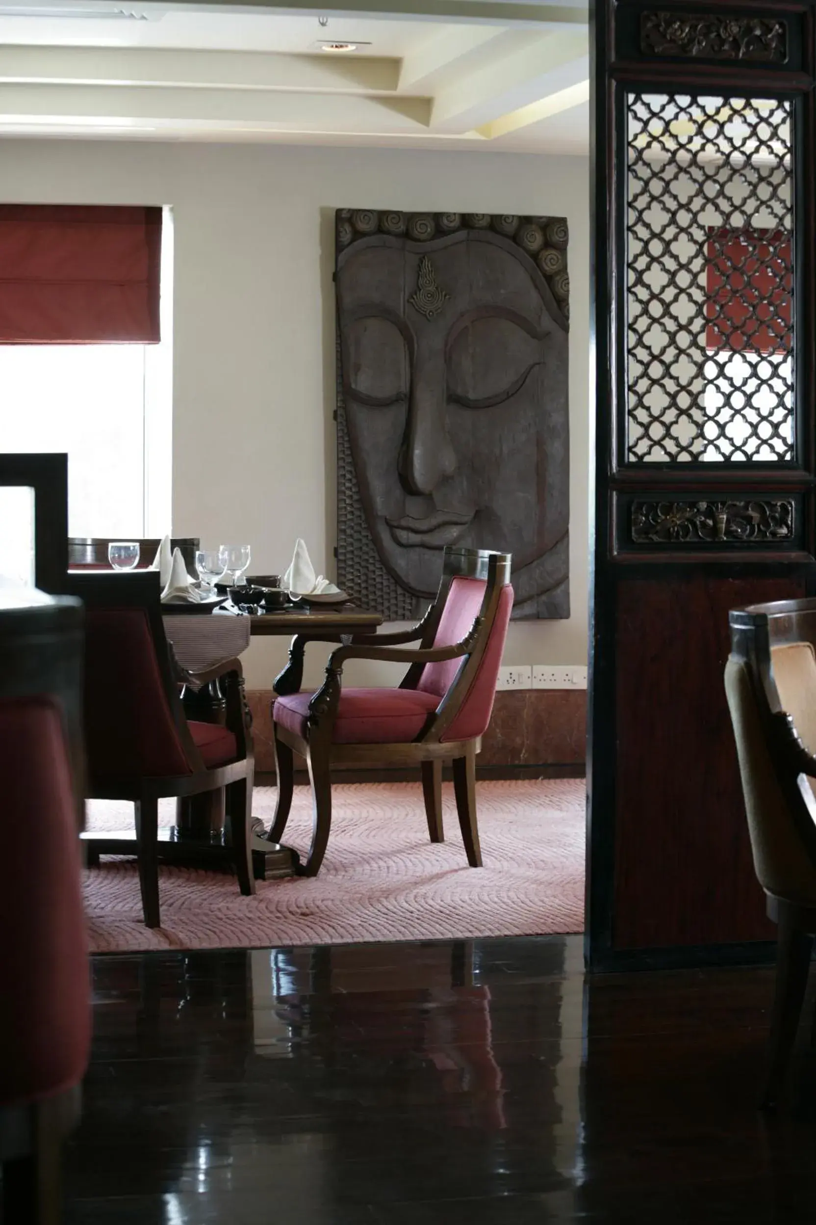 Restaurant/places to eat in Jaypee Vasant Continental