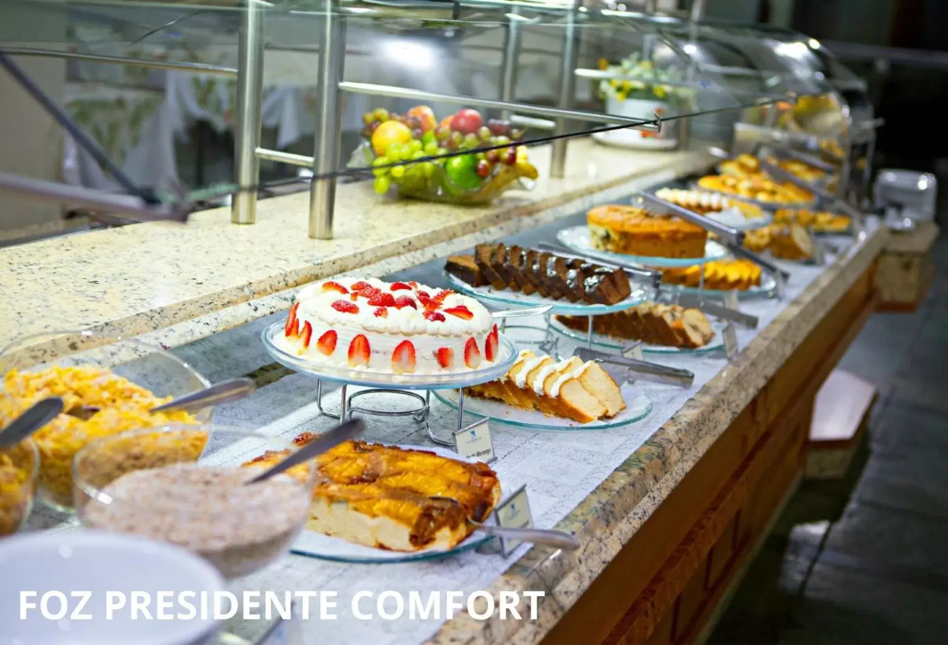 Continental breakfast, Food in Foz Presidente Comfort Hotel