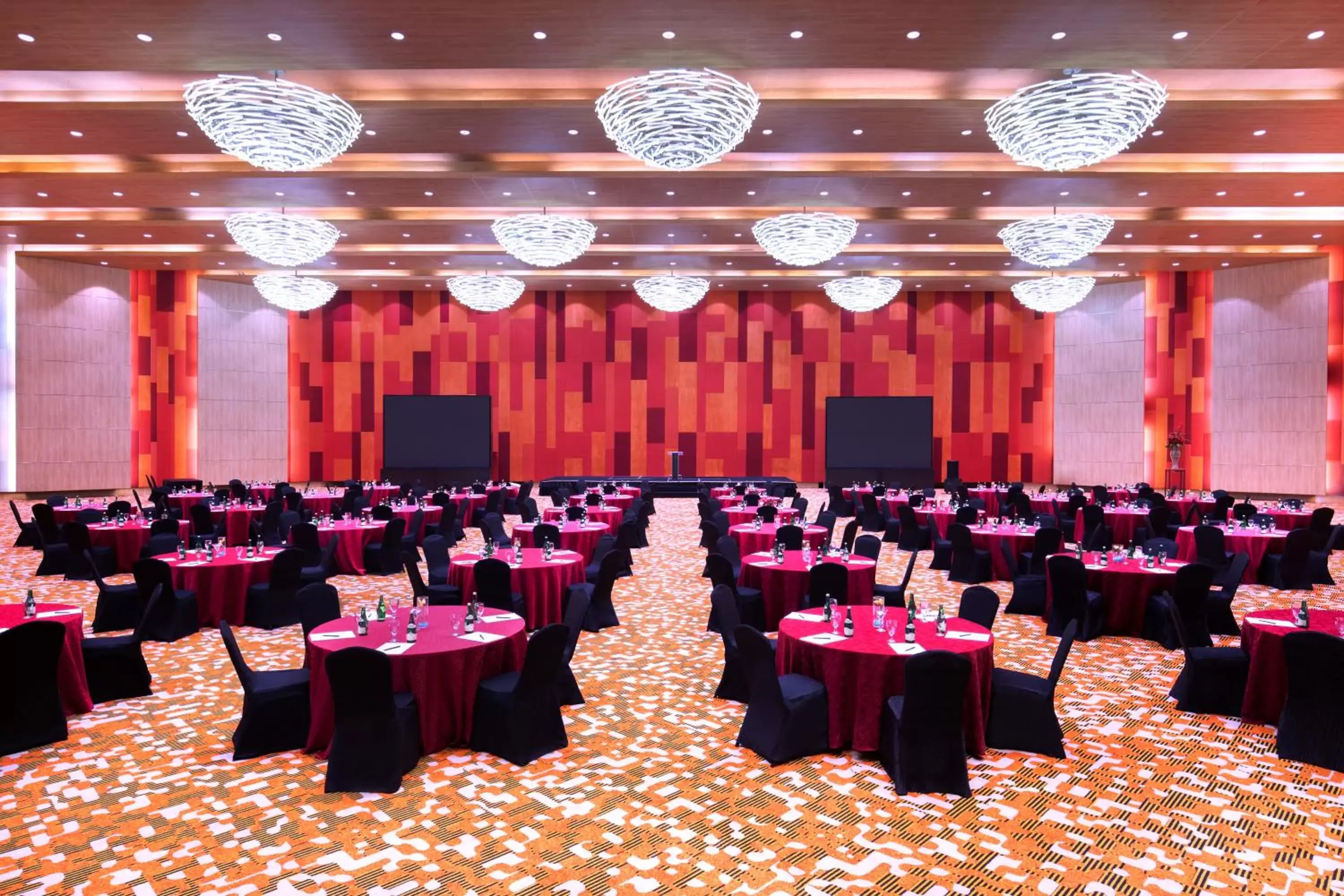 Meeting/conference room, Banquet Facilities in Grand Mercure Jakarta Kemayoran