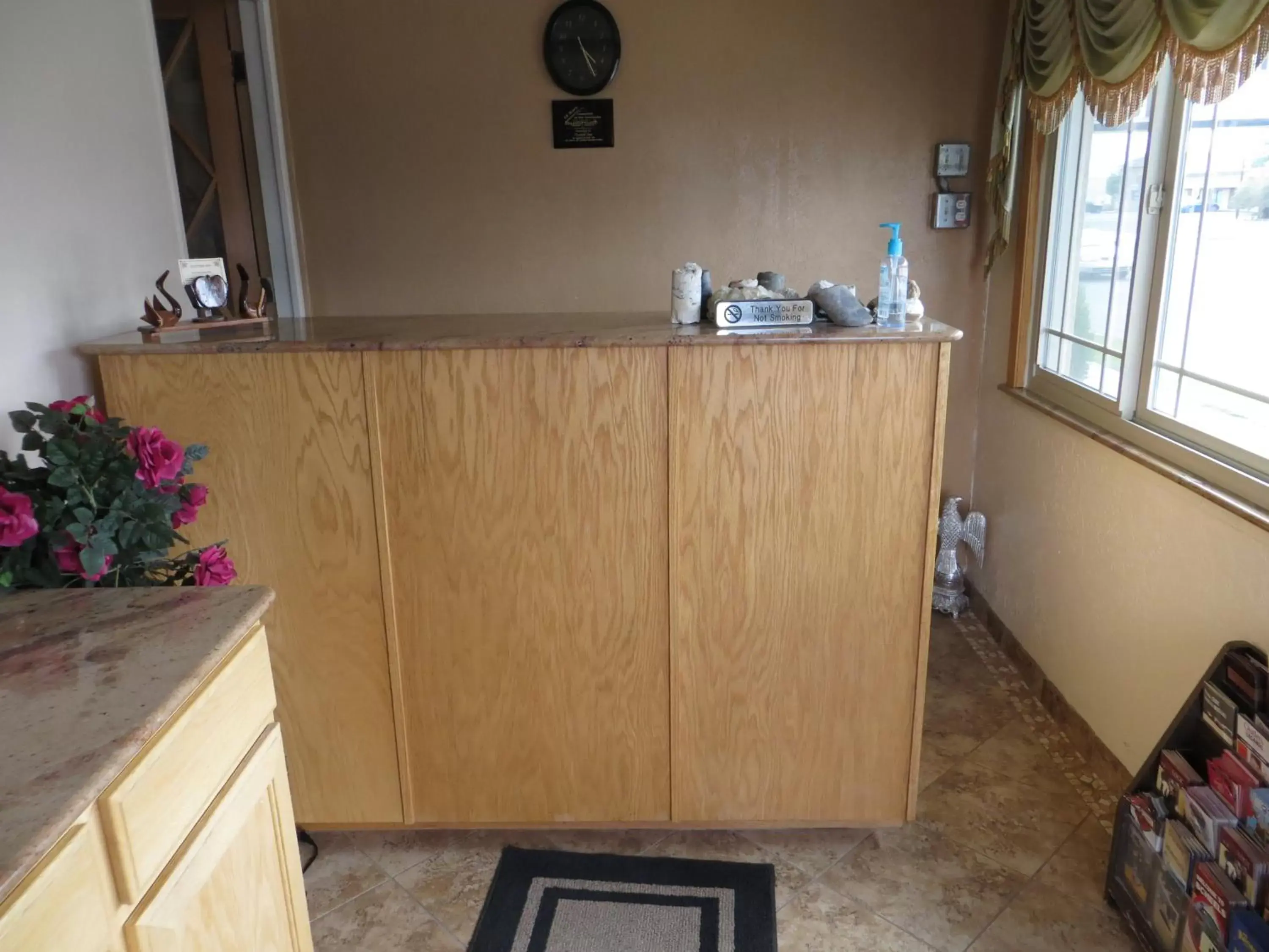 Lobby or reception in Scottish Inn Winnemucca Lobby or reception in Scottish Inn Winnemucca