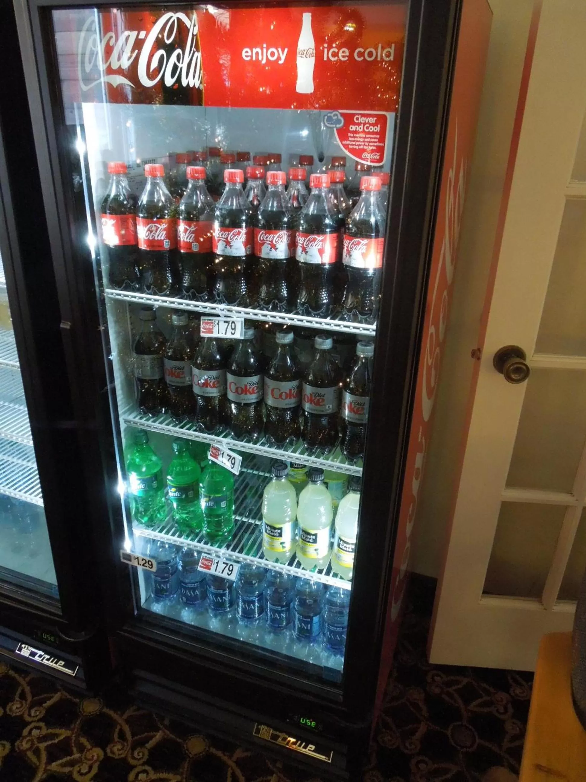 Non alcoholic drinks in Inn at Lander, Travelodge by Wyndham