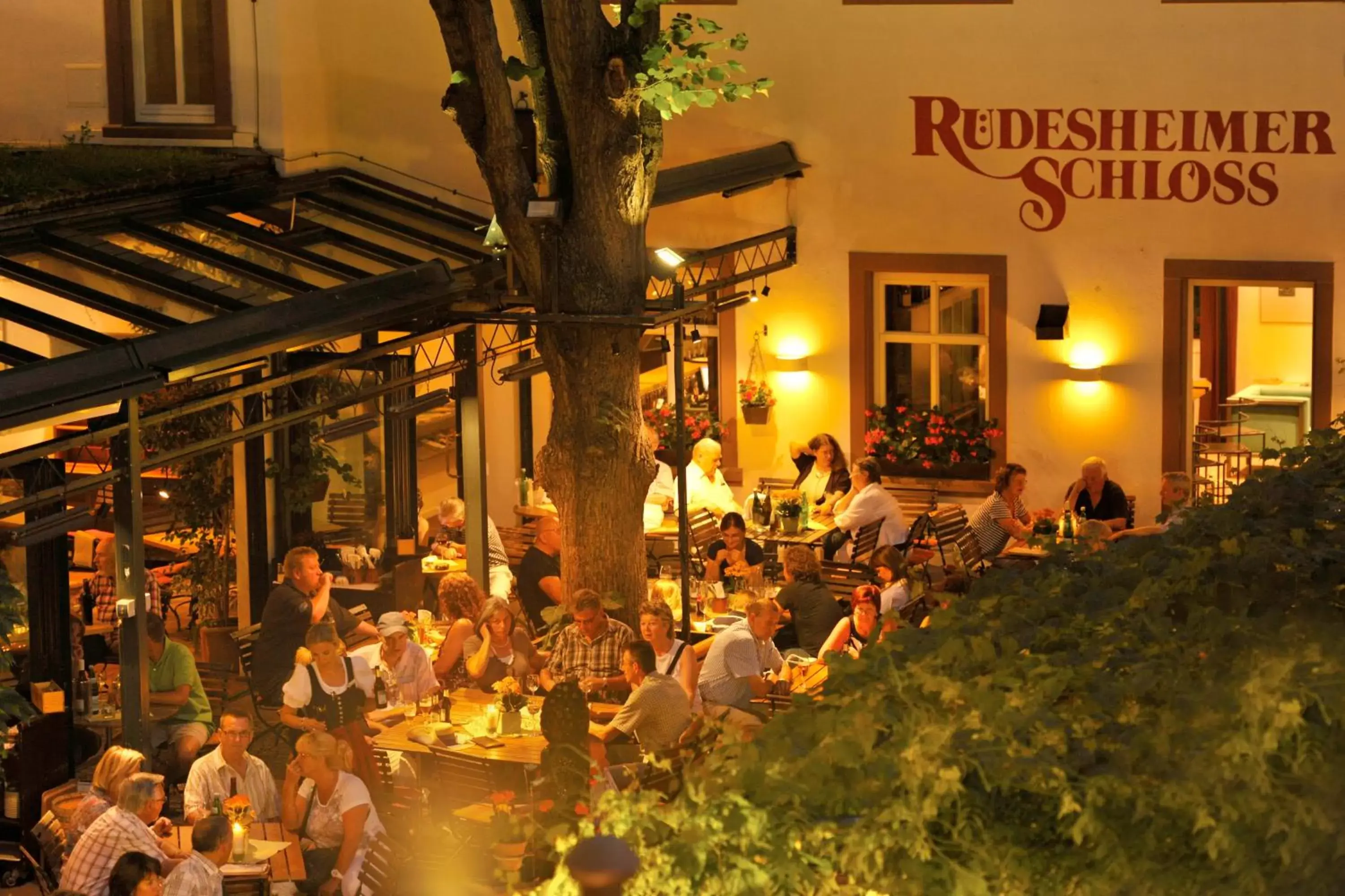 Balcony/Terrace, Restaurant/Places to Eat in Breuer's Rüdesheimer Schloss