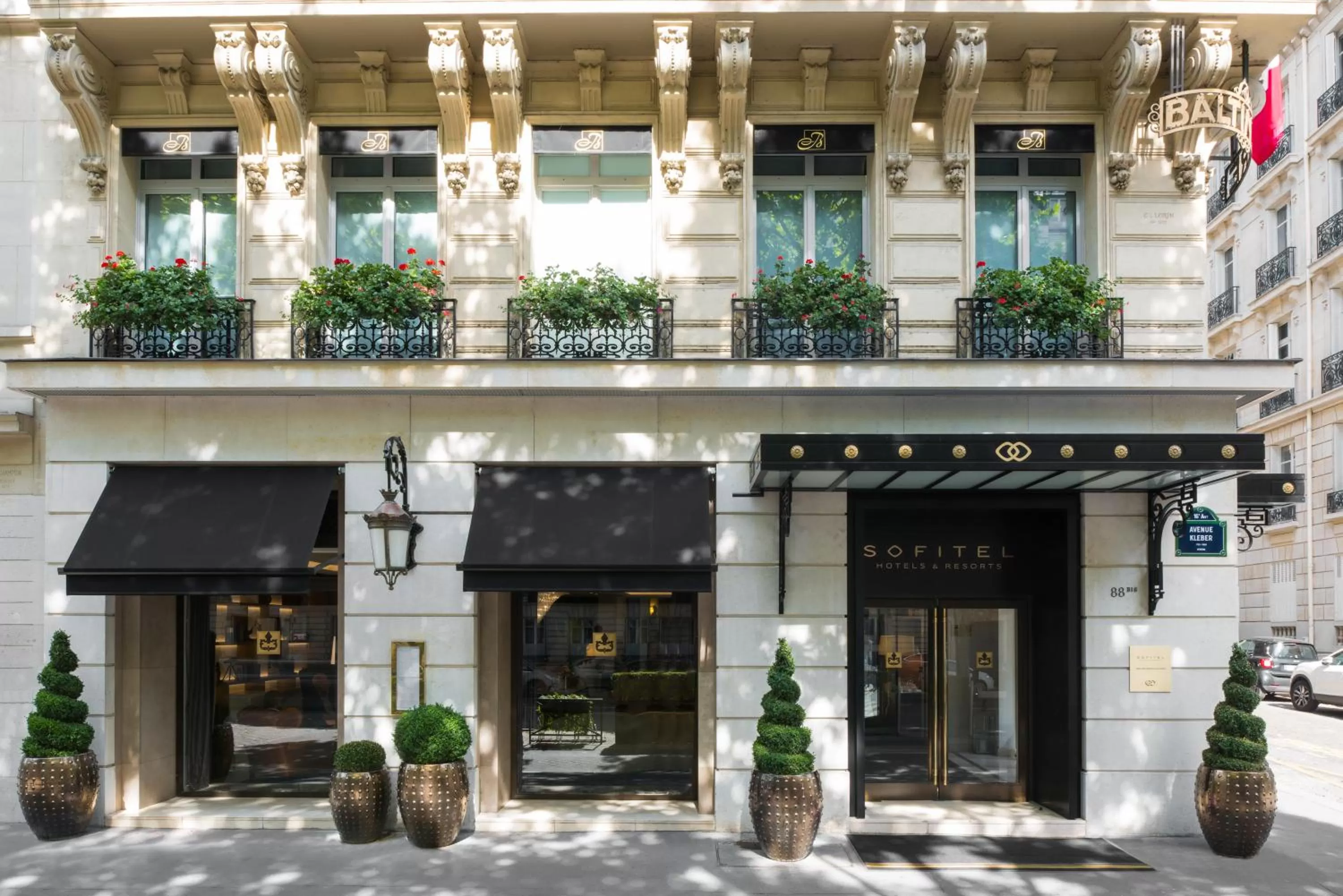 Property building in Sofitel Paris Baltimore Tour Eiffel
