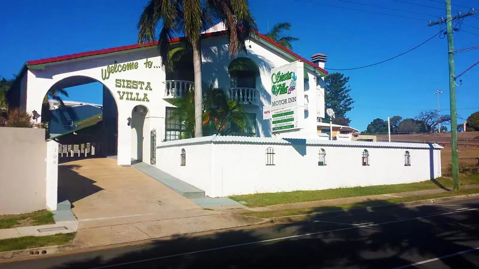 Facade/entrance, Property Building in Siesta Villa Motel
