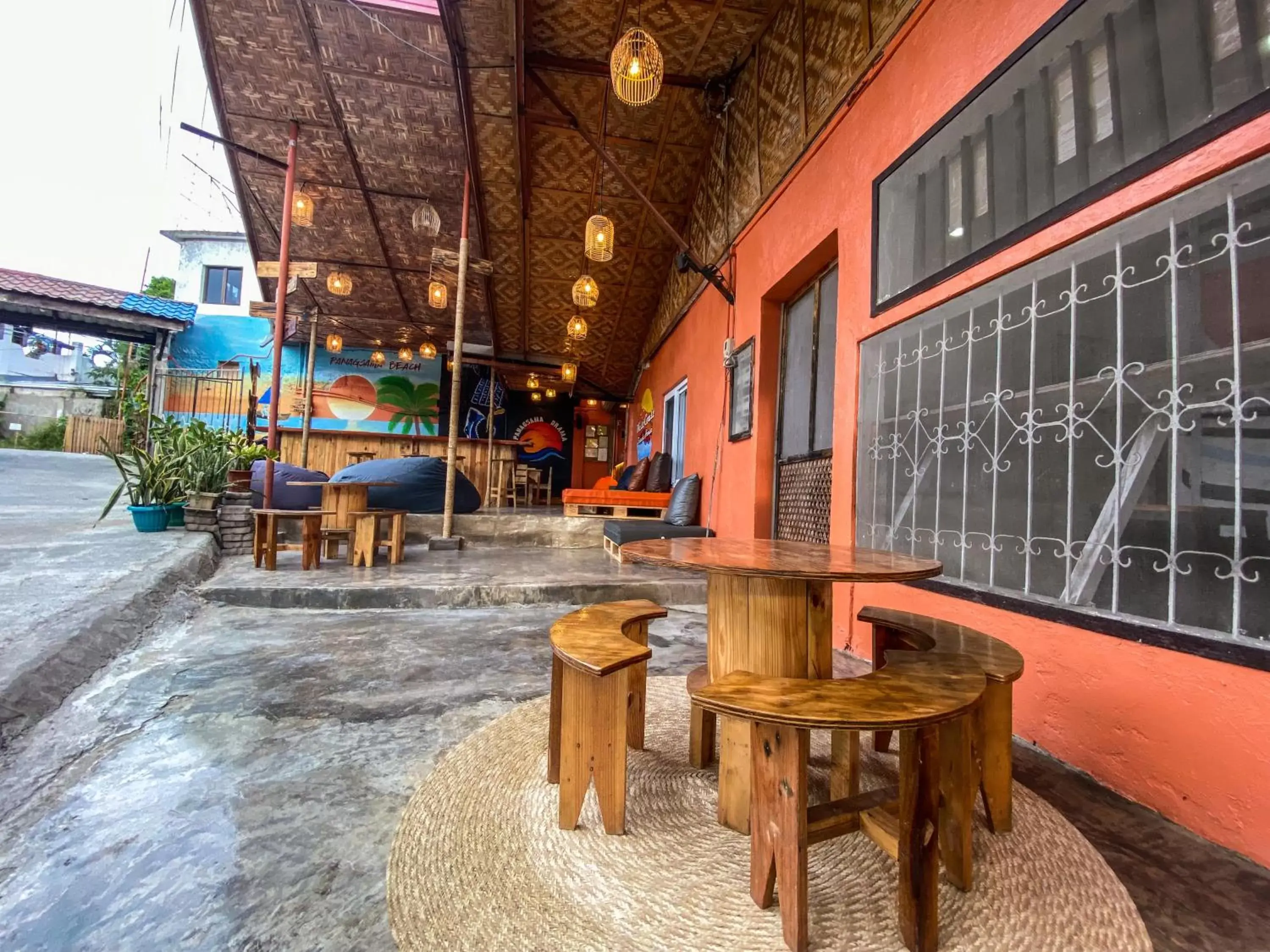 Lounge or bar in West Coast Beach House Lounge or bar in West Coast Beach House