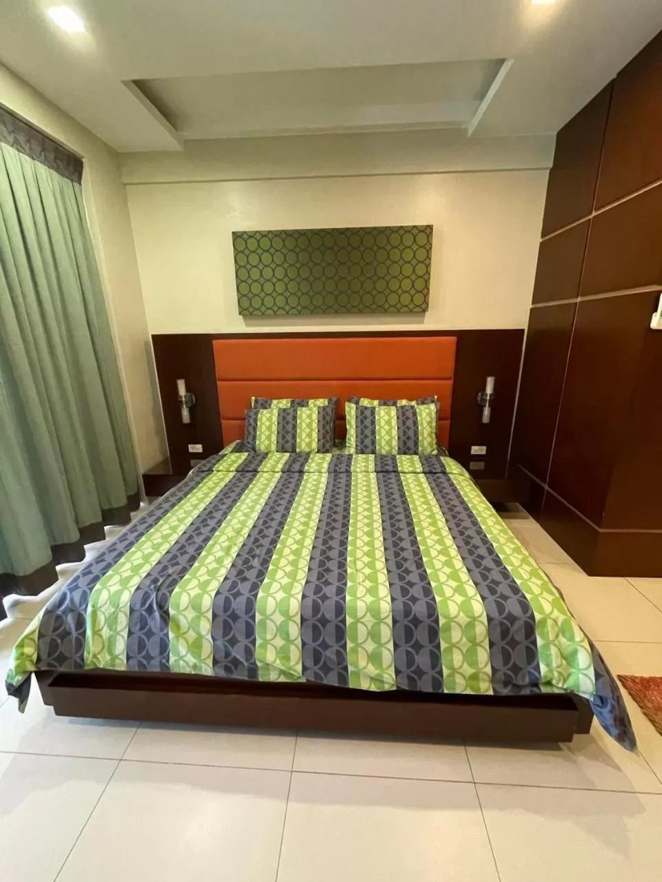Bed in Luxurious Family Room Pico de Loro