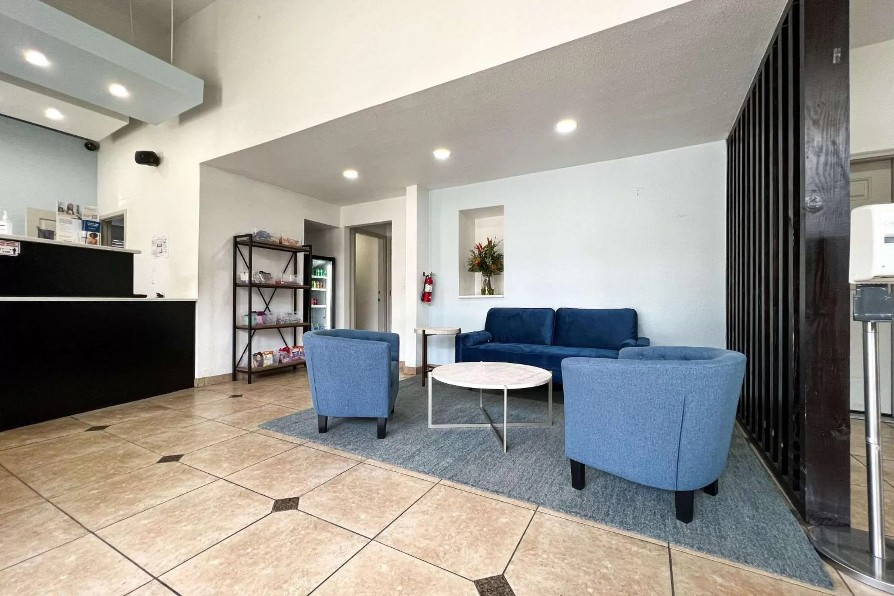 Lobby or reception, Seating Area in Quality Inn Portland Airport PDX Lobby or reception, Seating Area in Quality Inn Portland Airport PDX