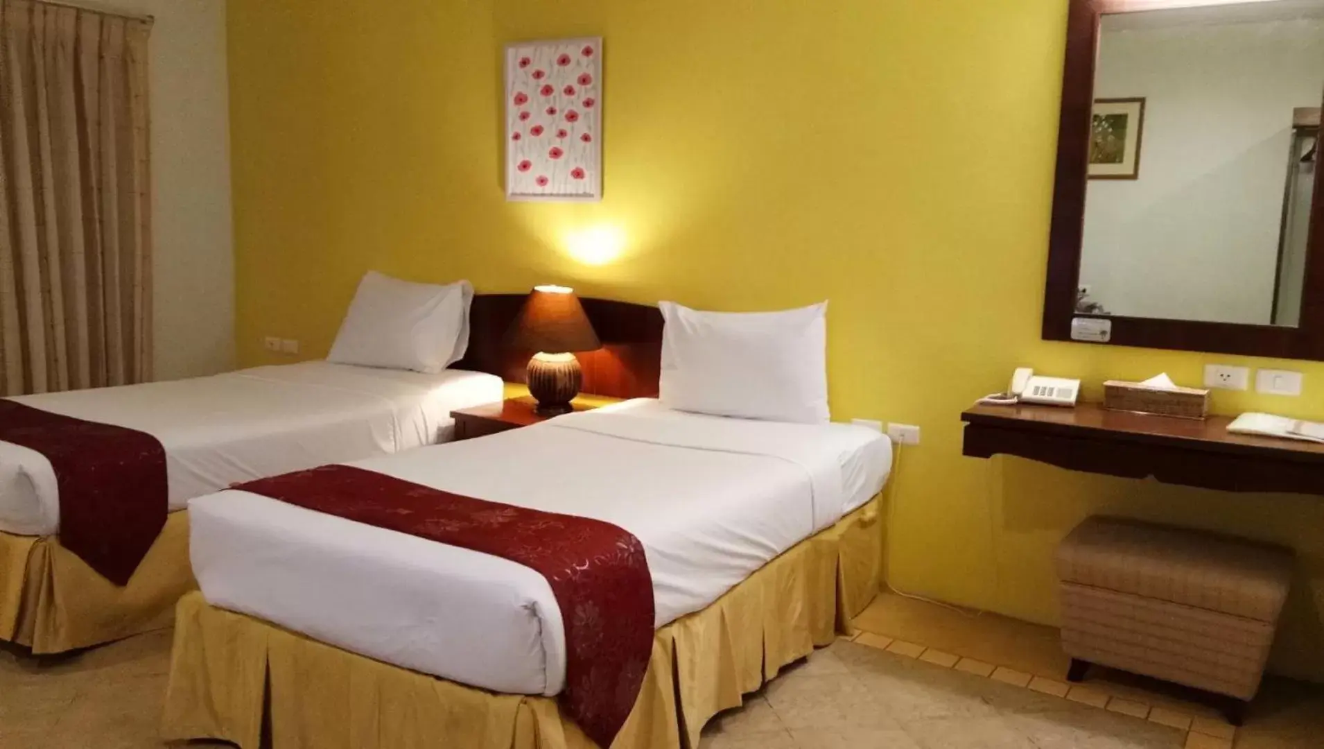 Bedroom, Bed in Golden Pine Beach Resort