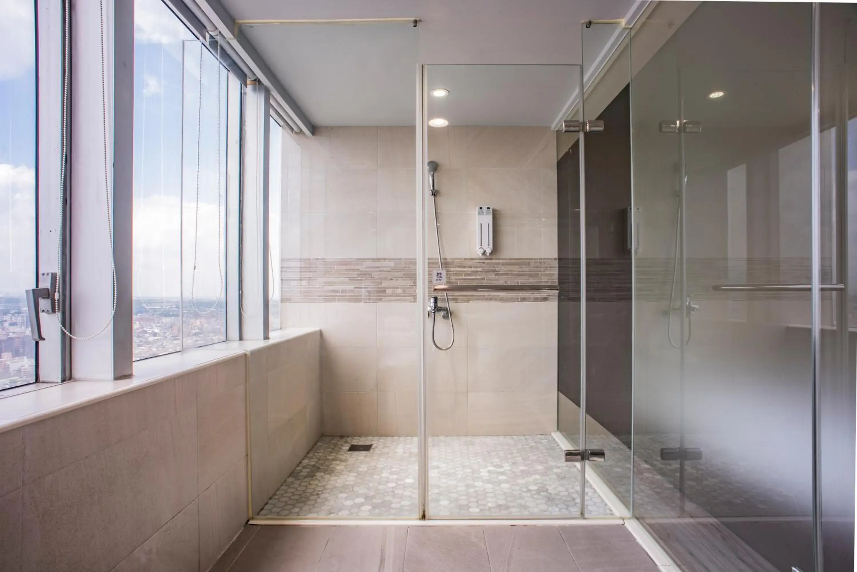 Shower, Bathroom in XinsheHotel - Chungli