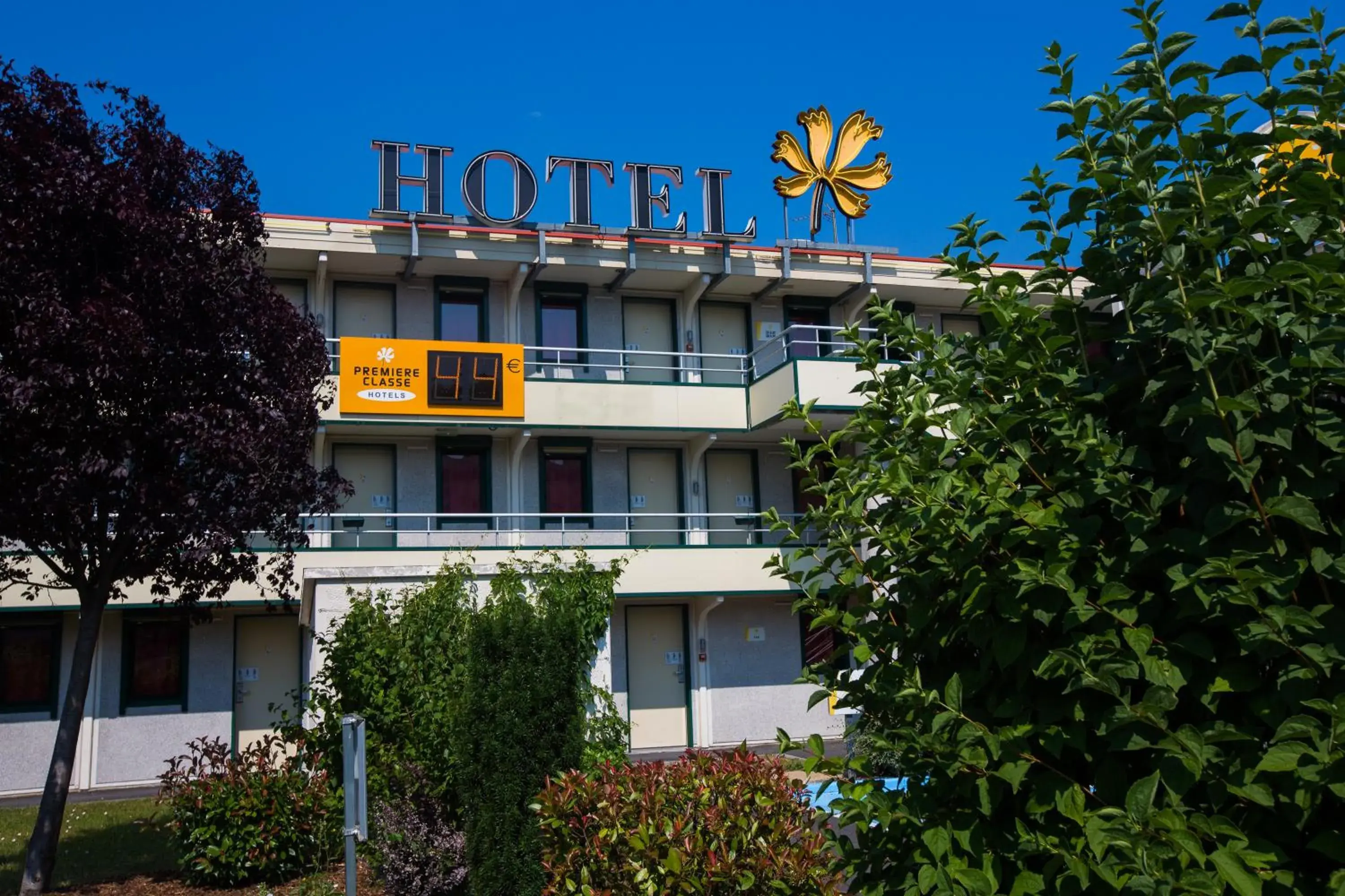 Property Building in Première Classe Clermont Ferrand Nord