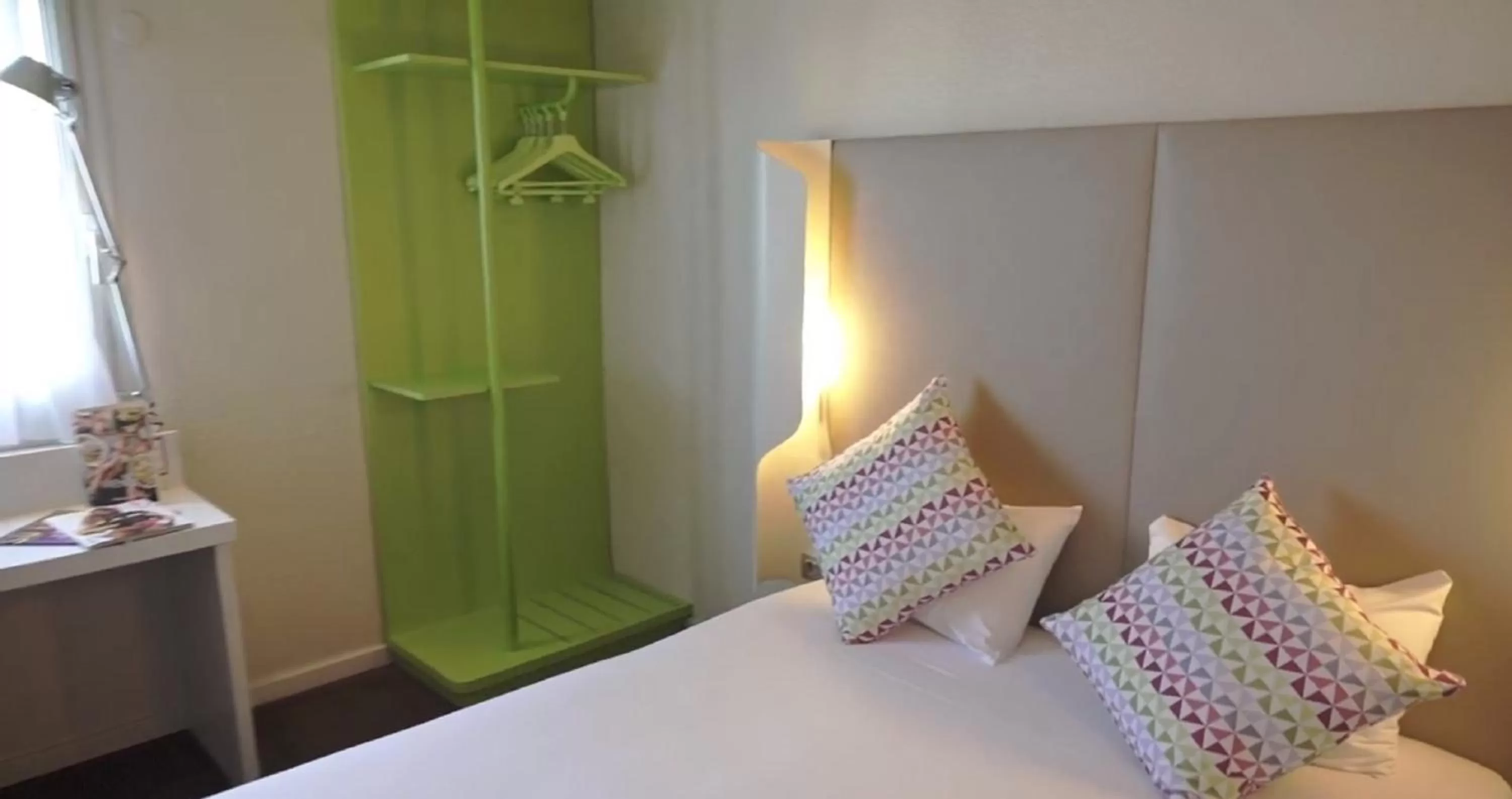 Bed in Campanile Paris Ouest - Gennevilliers Barbanniers