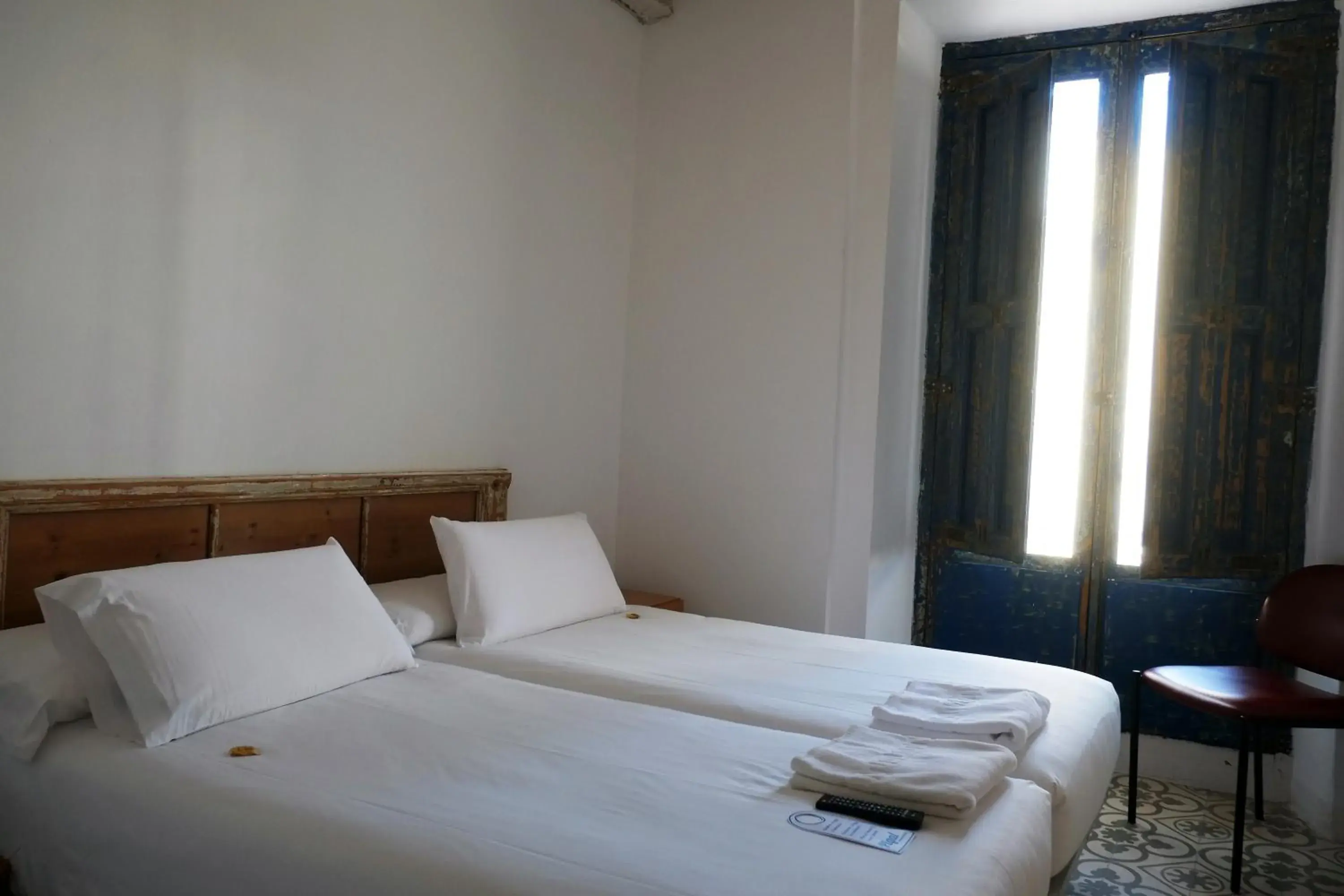 Photo of the whole room, Bed in Hotel Pigal