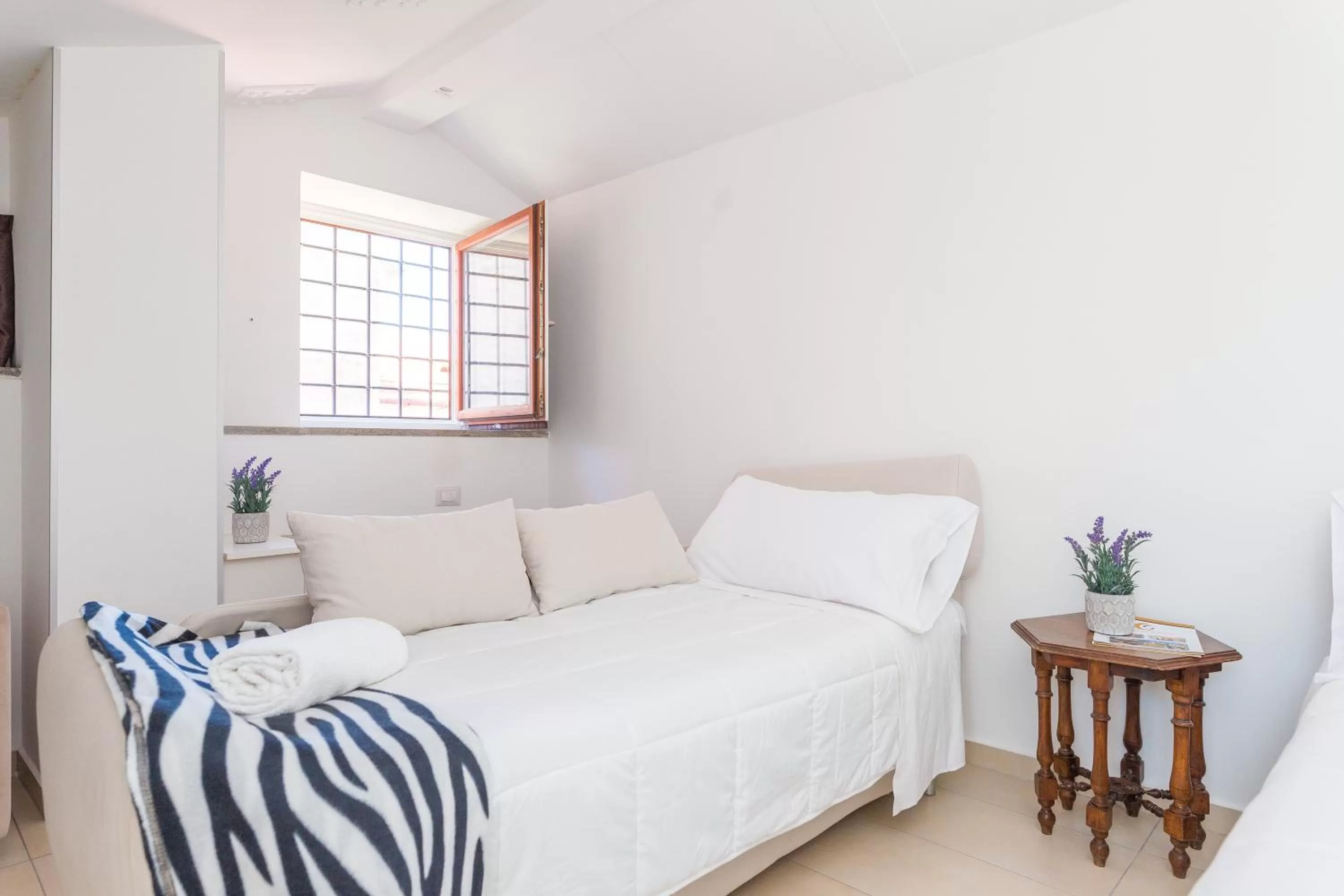 Bed in Hotel Rivoli Sorrento