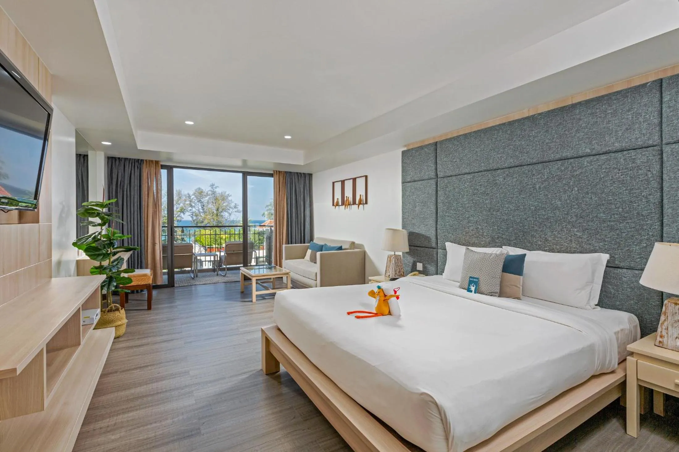 Photo of the whole room, Bed in Baan Laimai Beach Resort & Spa - SHA Extra Plus