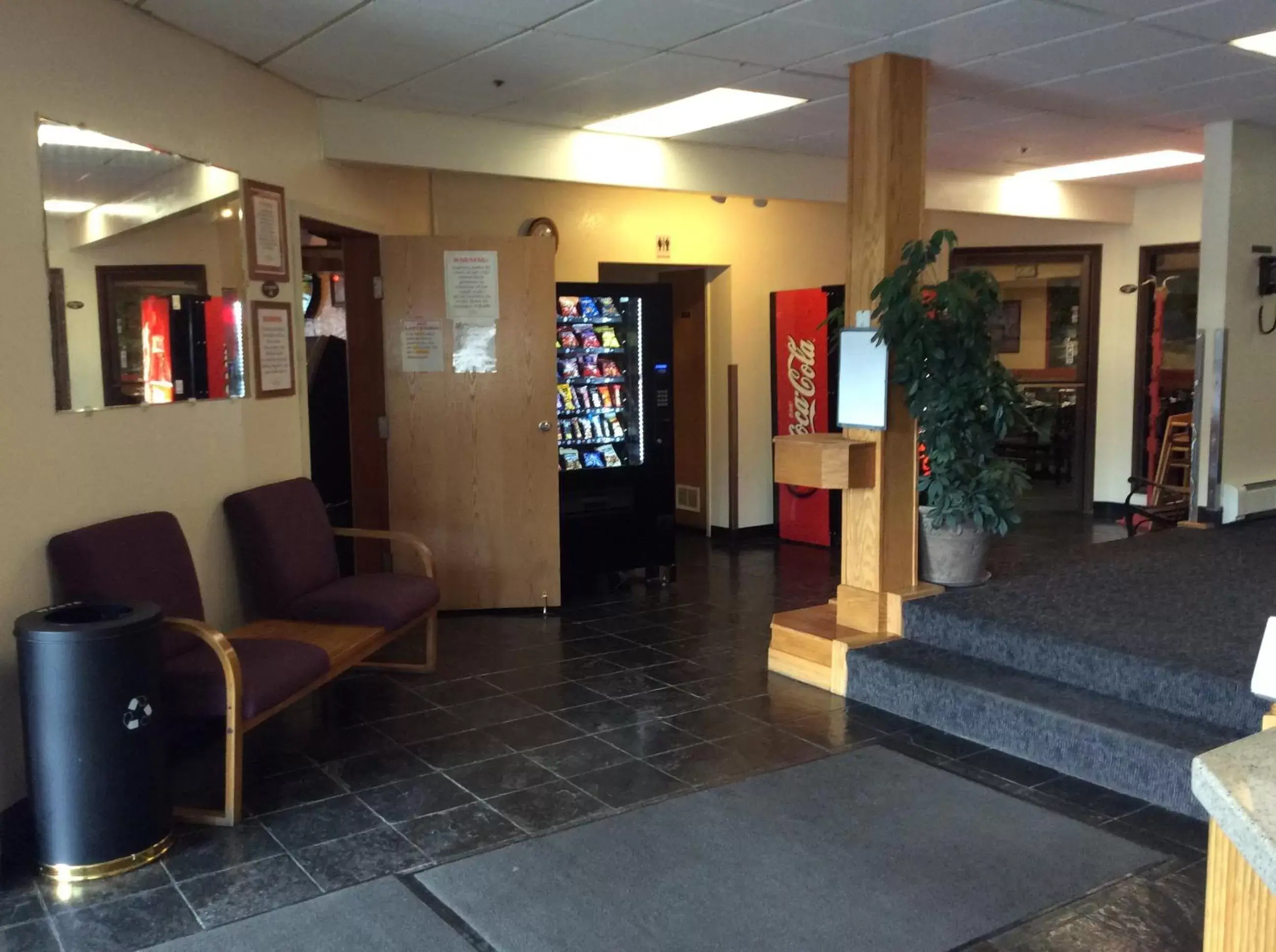 Lobby or reception, Lobby/Reception in Shelikof Lodge