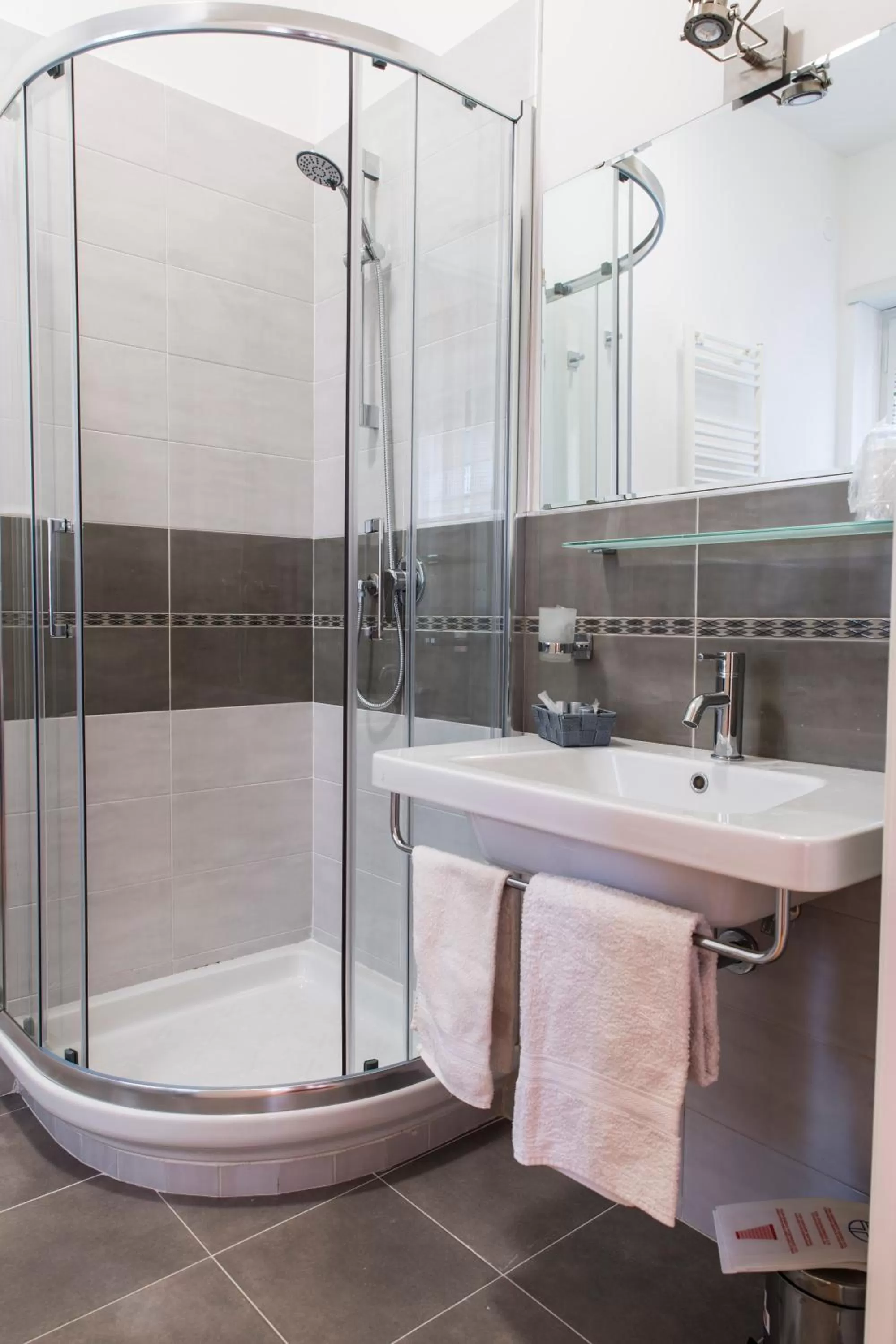 Bathroom in Mirabilia Urbis Roma