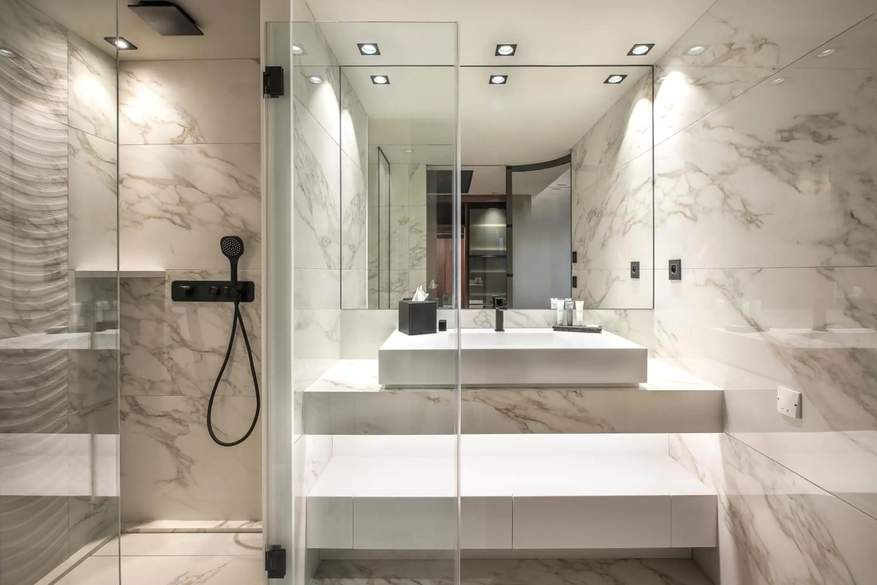 Bathroom in Rivage Hôtel & Spa Annecy