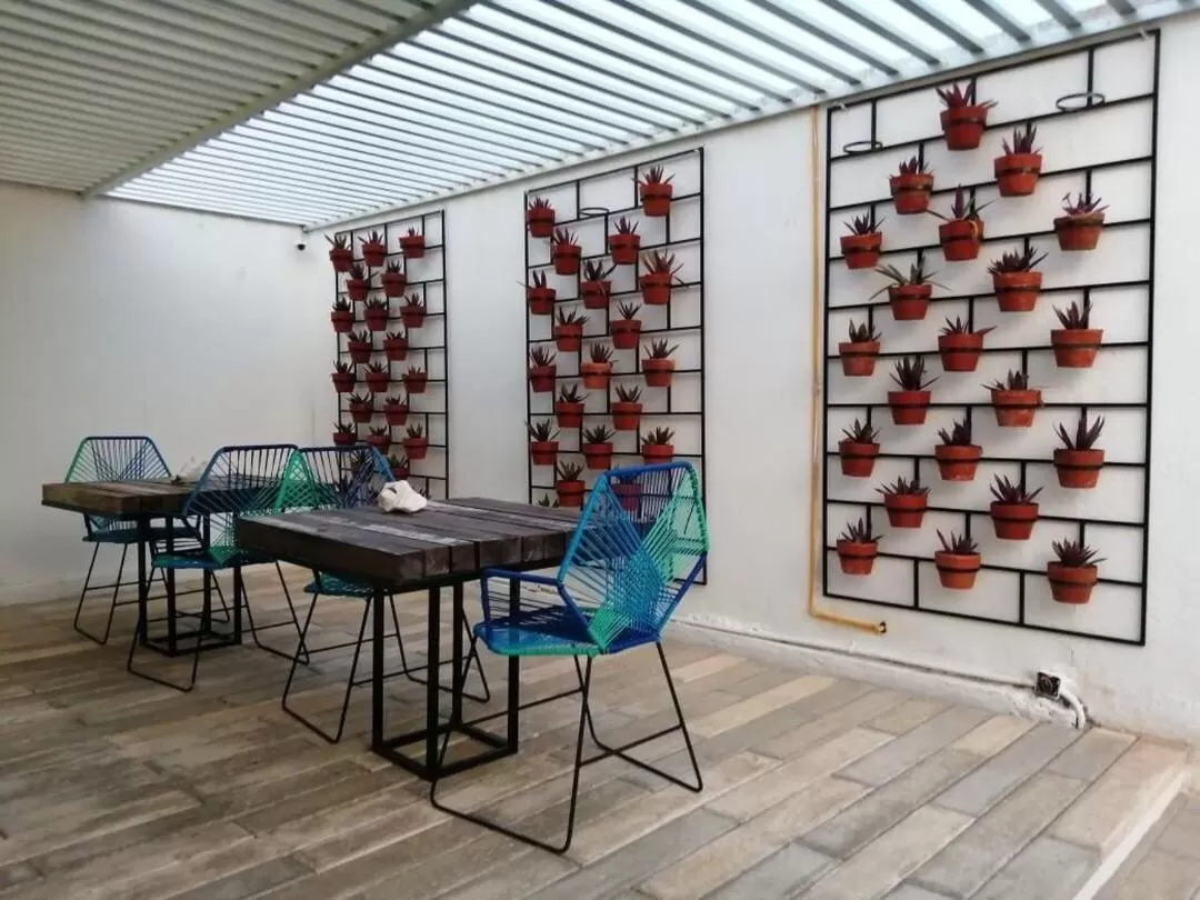 Moloch Hostel & Suites