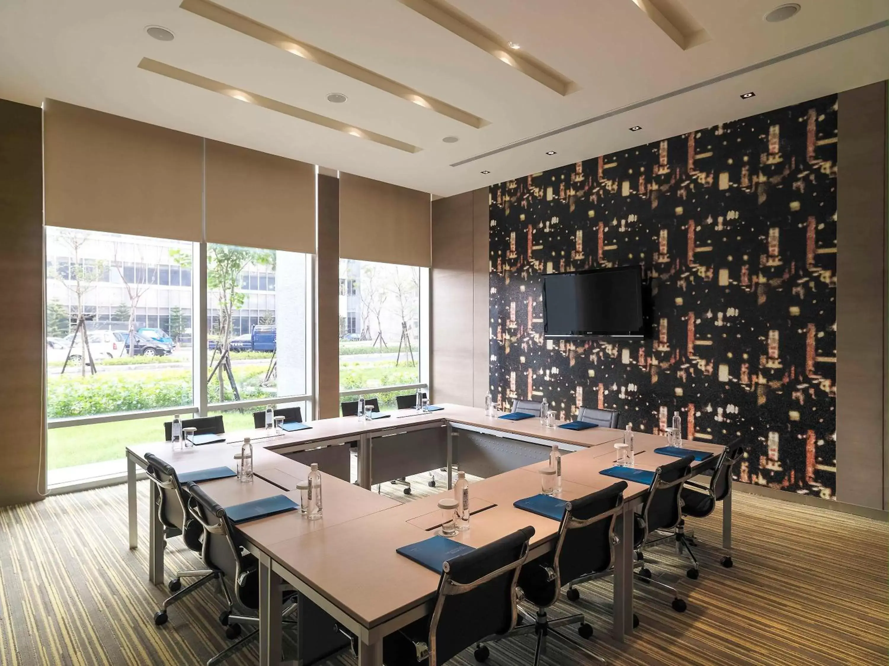 Meeting/conference room in Novotel Taipei Taoyuan International Airport