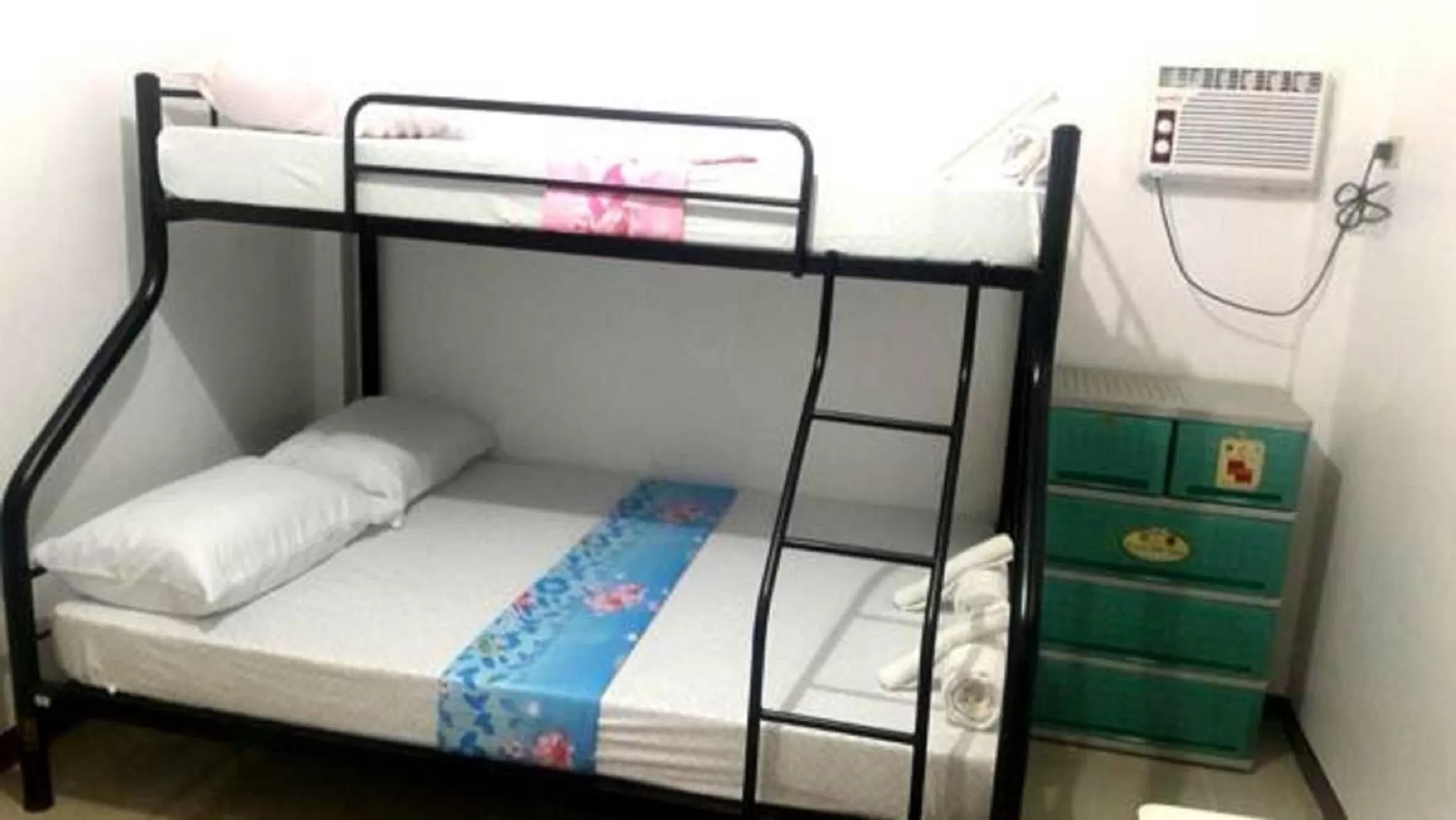 Bed in Gaea's Apartments