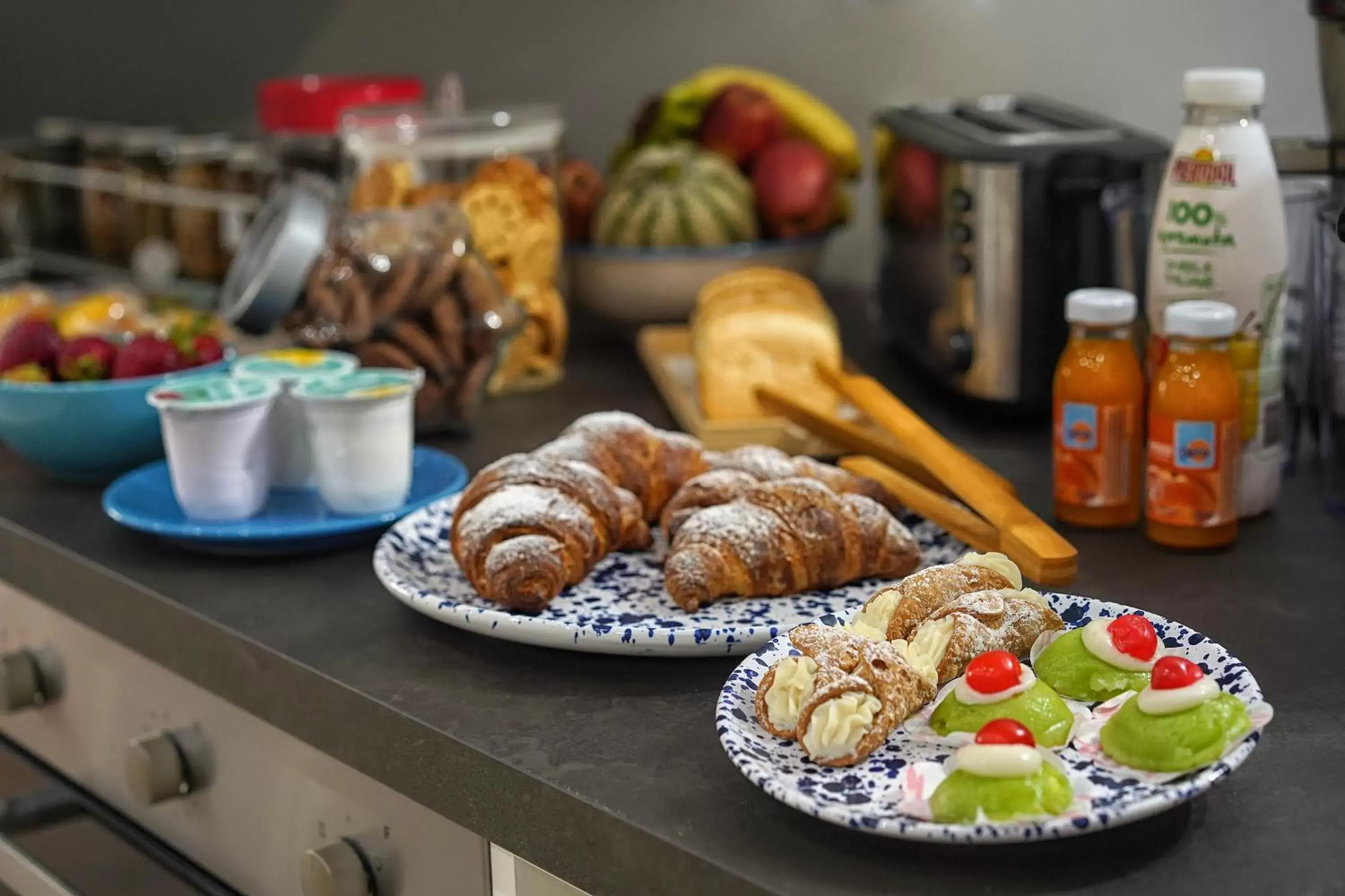 Breakfast in Lo Scoglio della Formica B&B