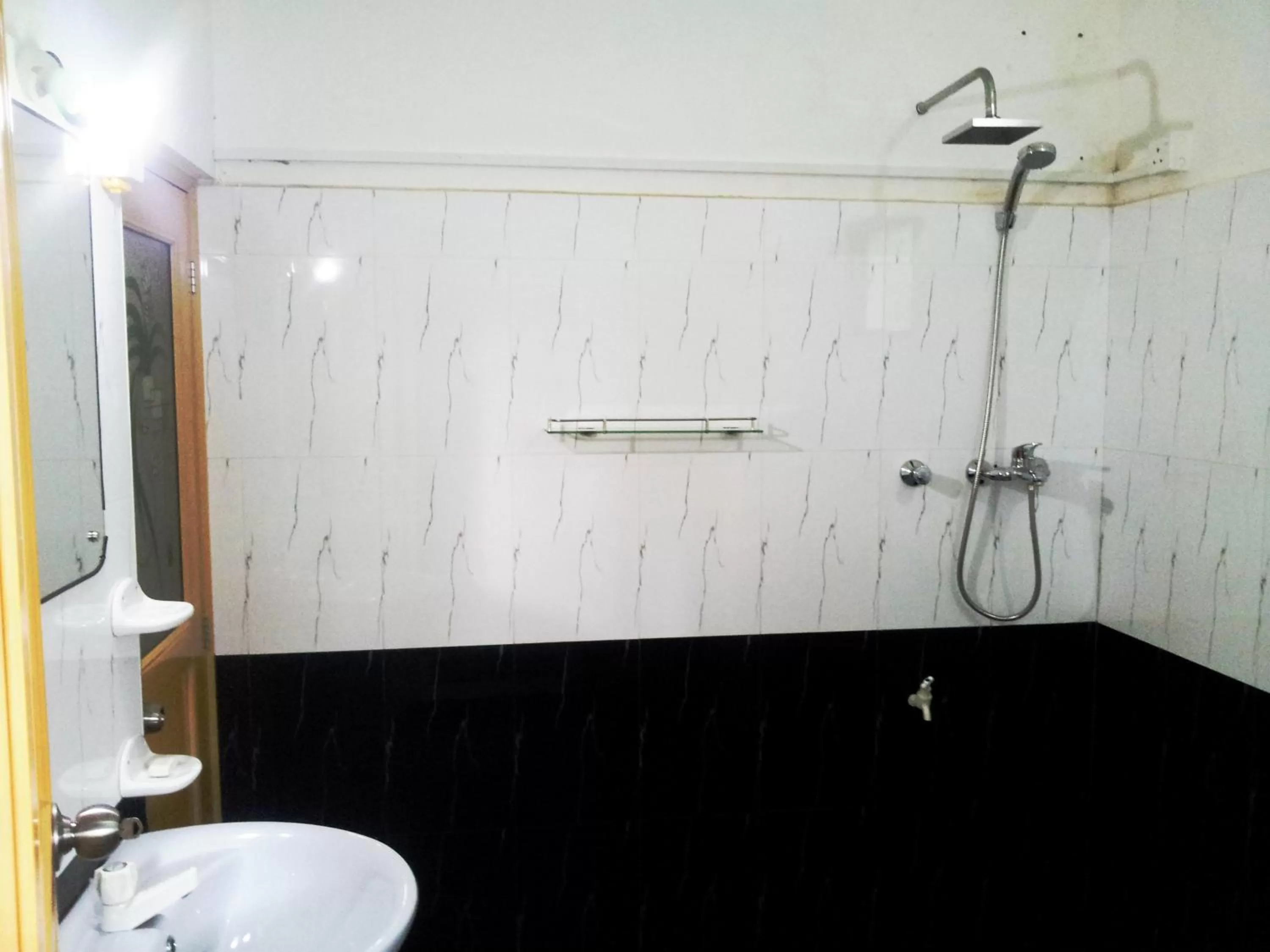 Bathroom in Era Holiday House