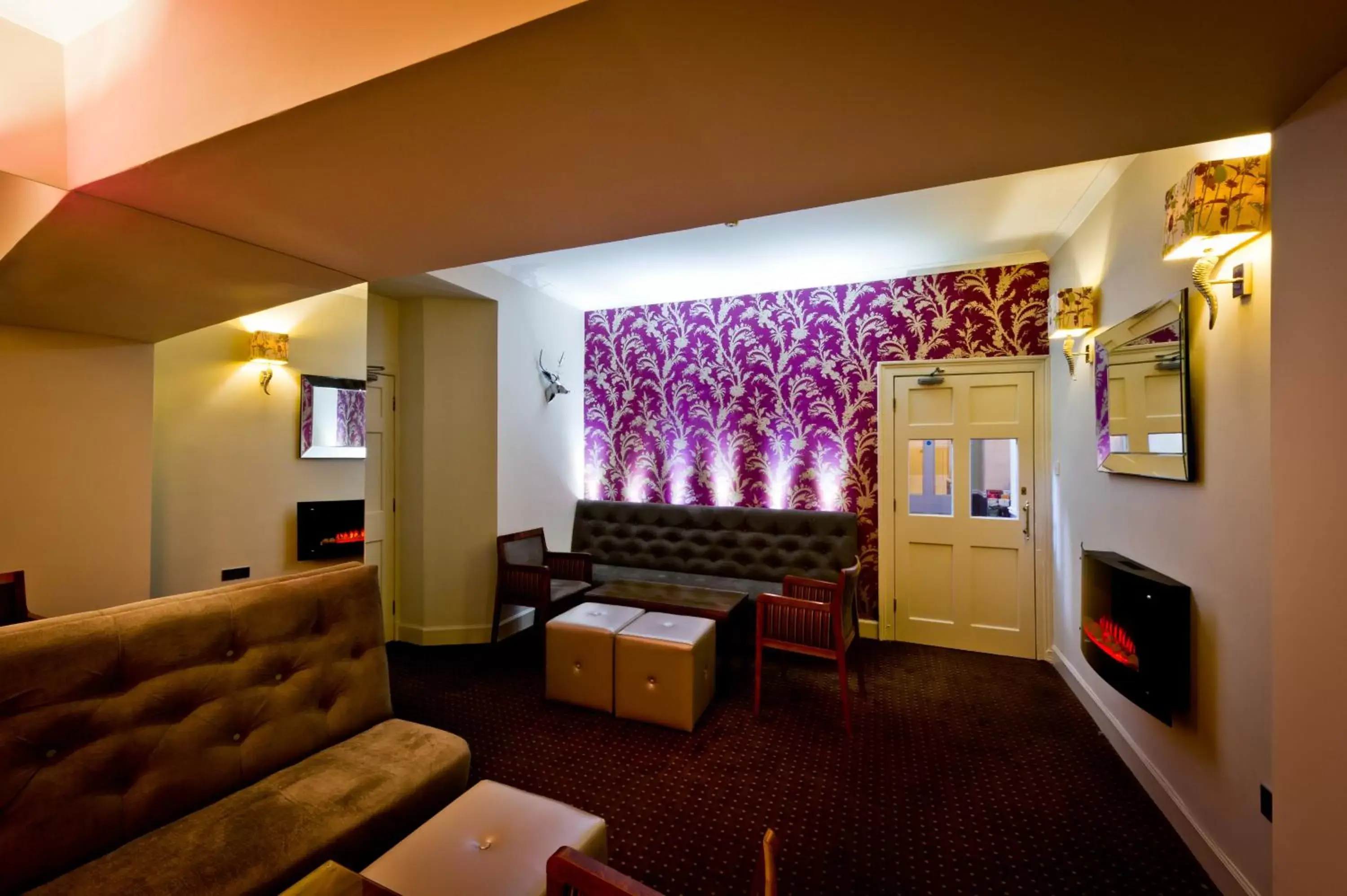 Lounge or bar, Seating Area in The Parklands Hotel