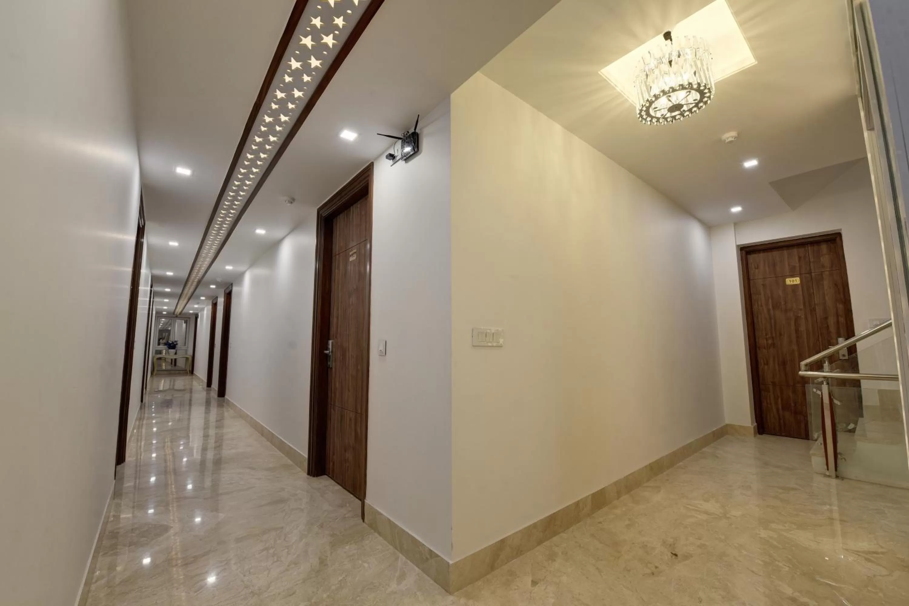 Lobby or reception in GOLDEN TREE